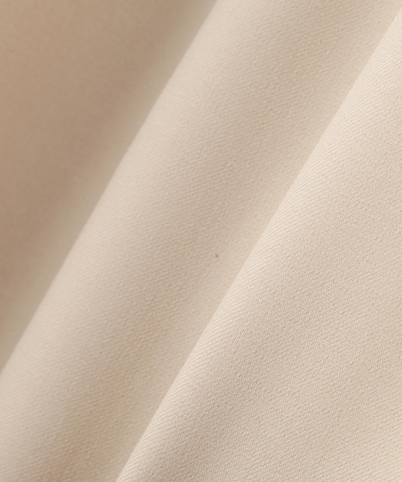 パウダーツイルトレンチコート