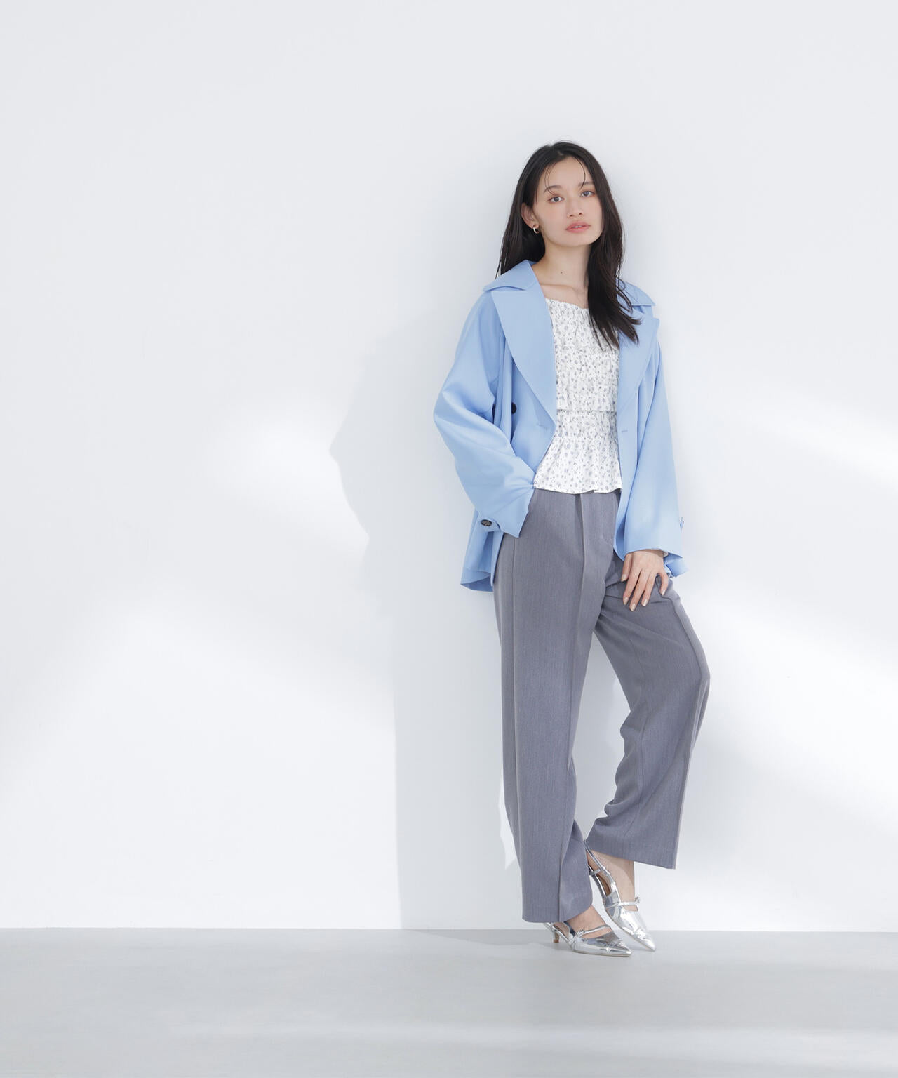 ハーフトレンチコート