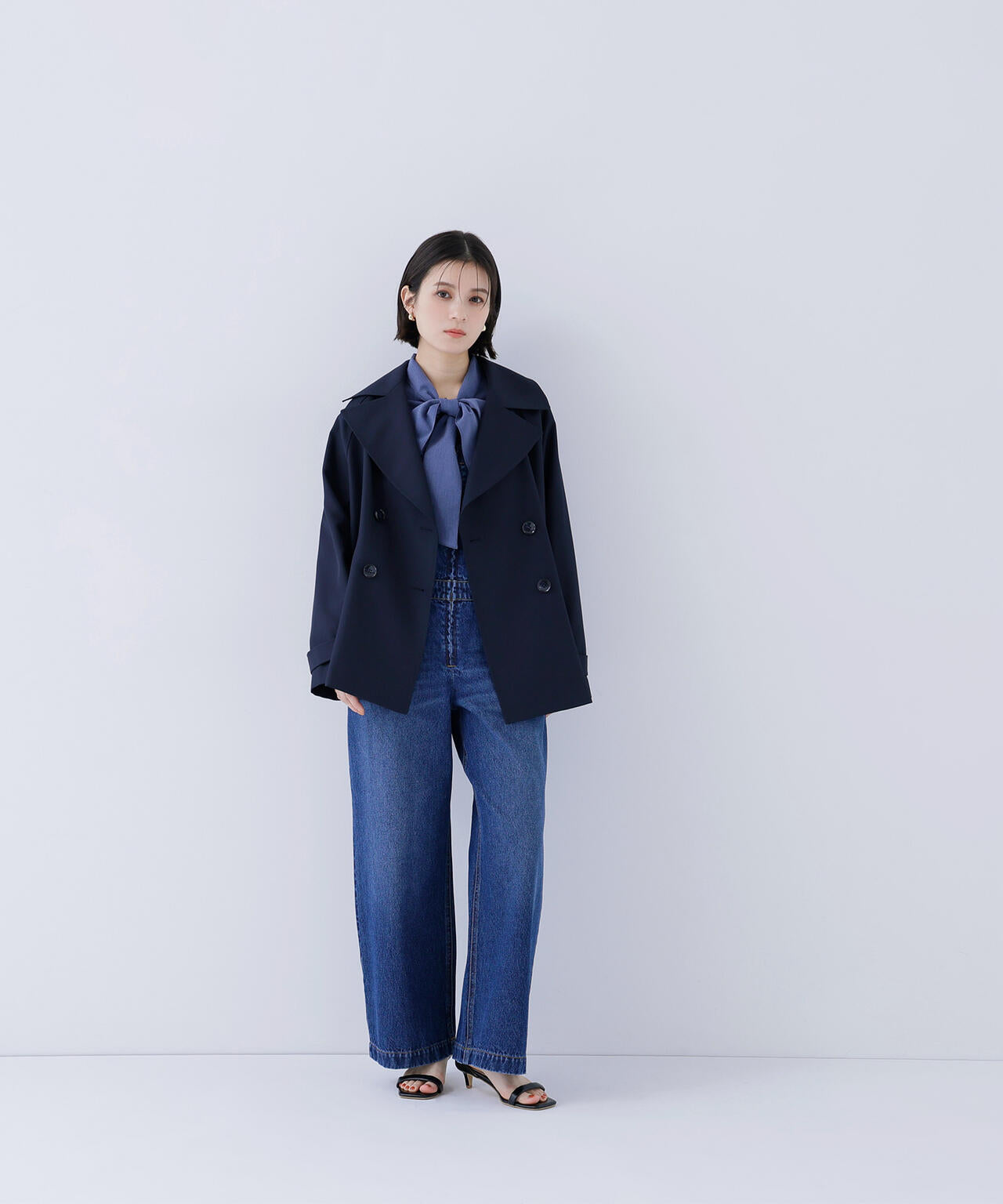 ハーフトレンチコート