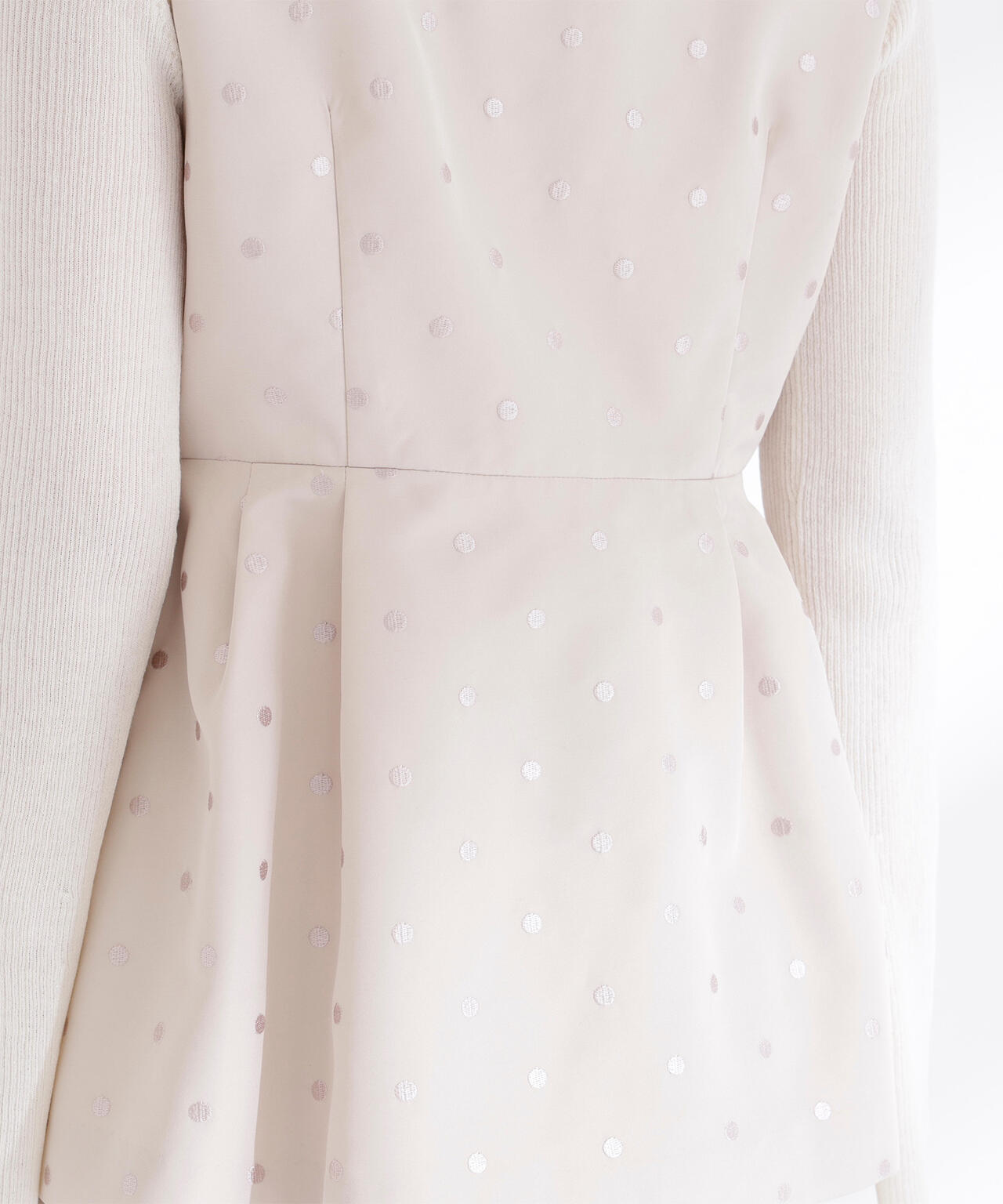 ドットペプラムジレ