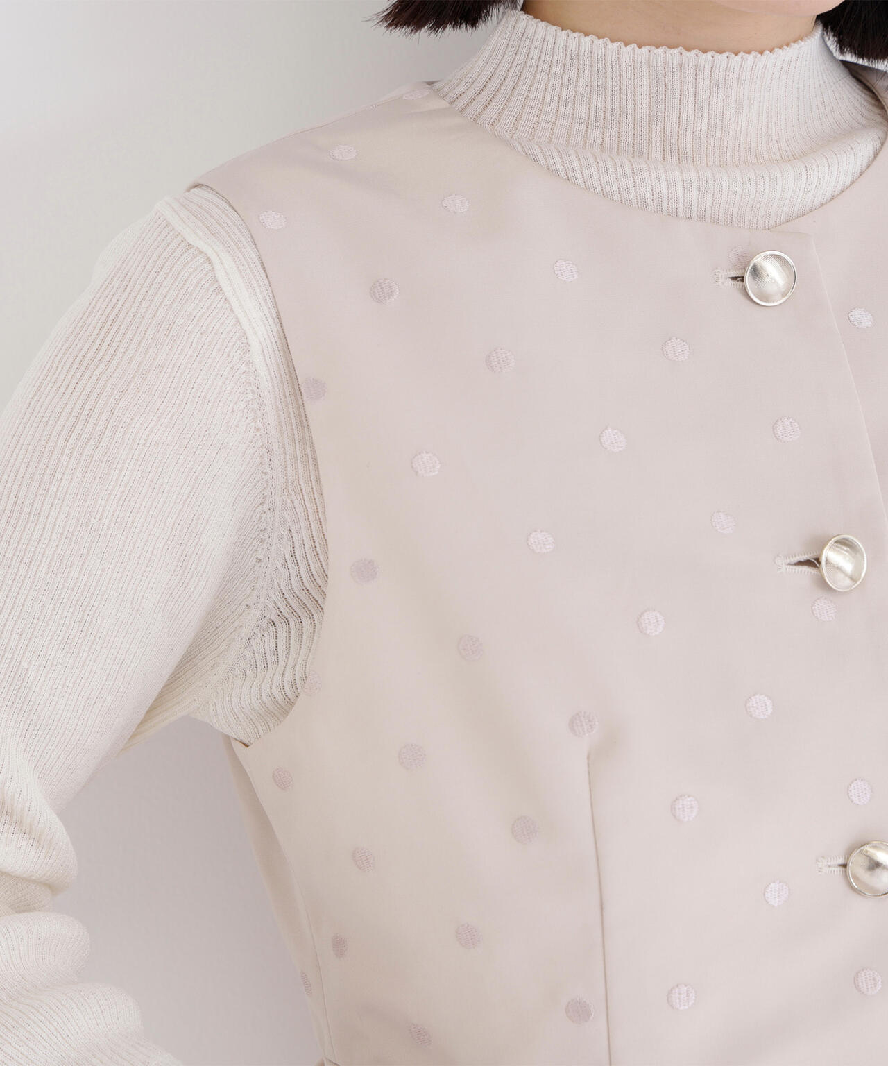 ドットペプラムジレ