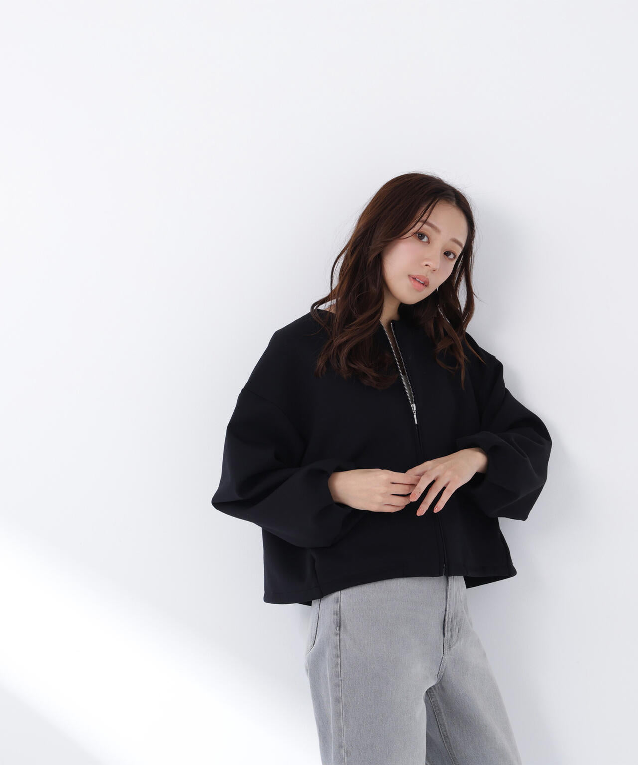 ノーカラーダンボールブルゾン