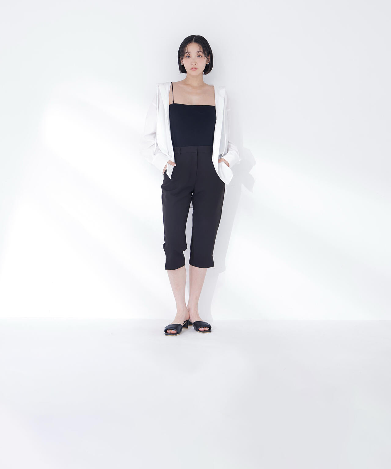 身長165 B:80 W:59 / H:85 / S:23.5 着用サイズ:FR