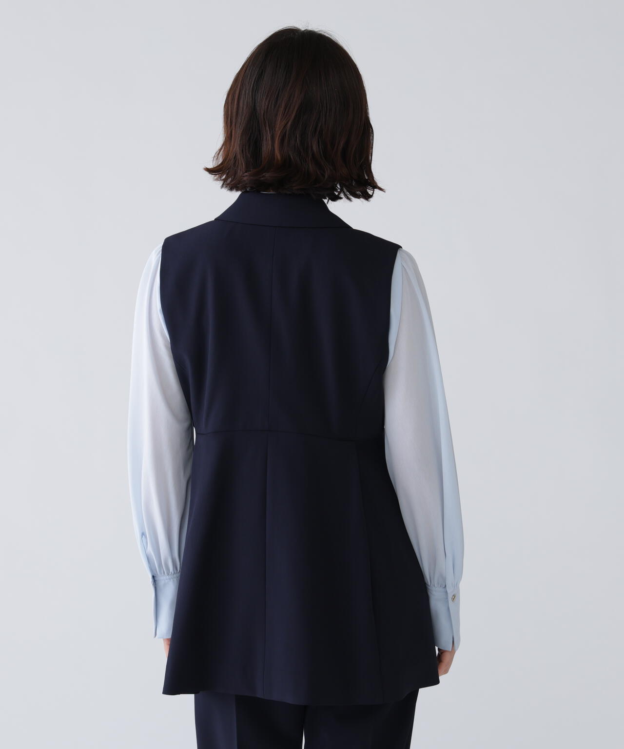 【365ユーティリティ】“みんなの声をカタチにした”洗えてシワになりづらいジレセットアップ