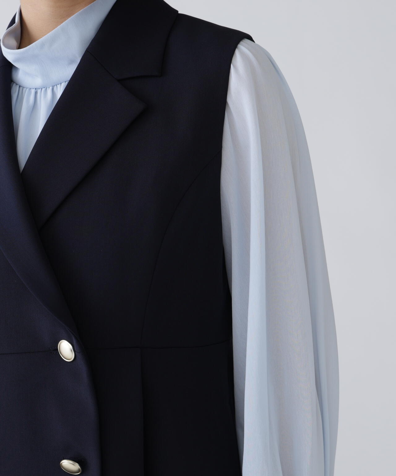 【365ユーティリティ】“みんなの声をカタチにした”洗えてシワになりづらいジレセットアップ