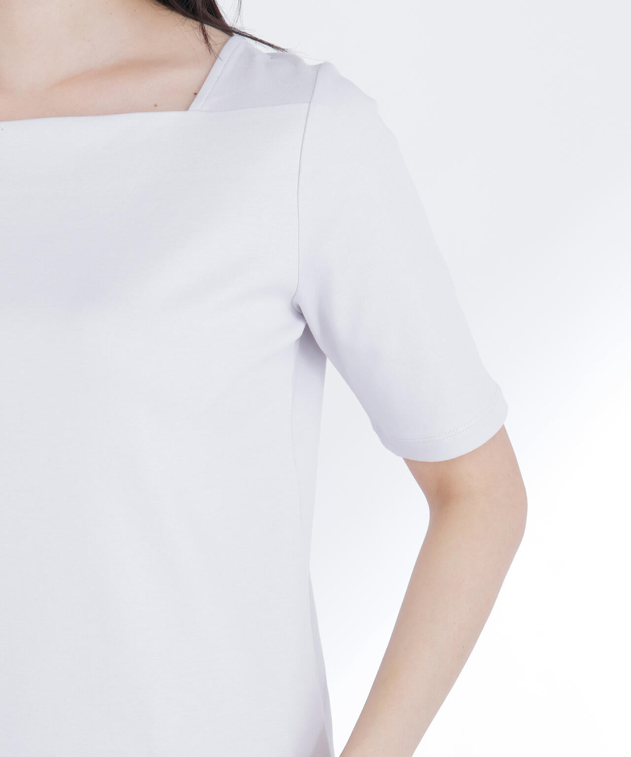 ベーシックTシャツ スクエアネック