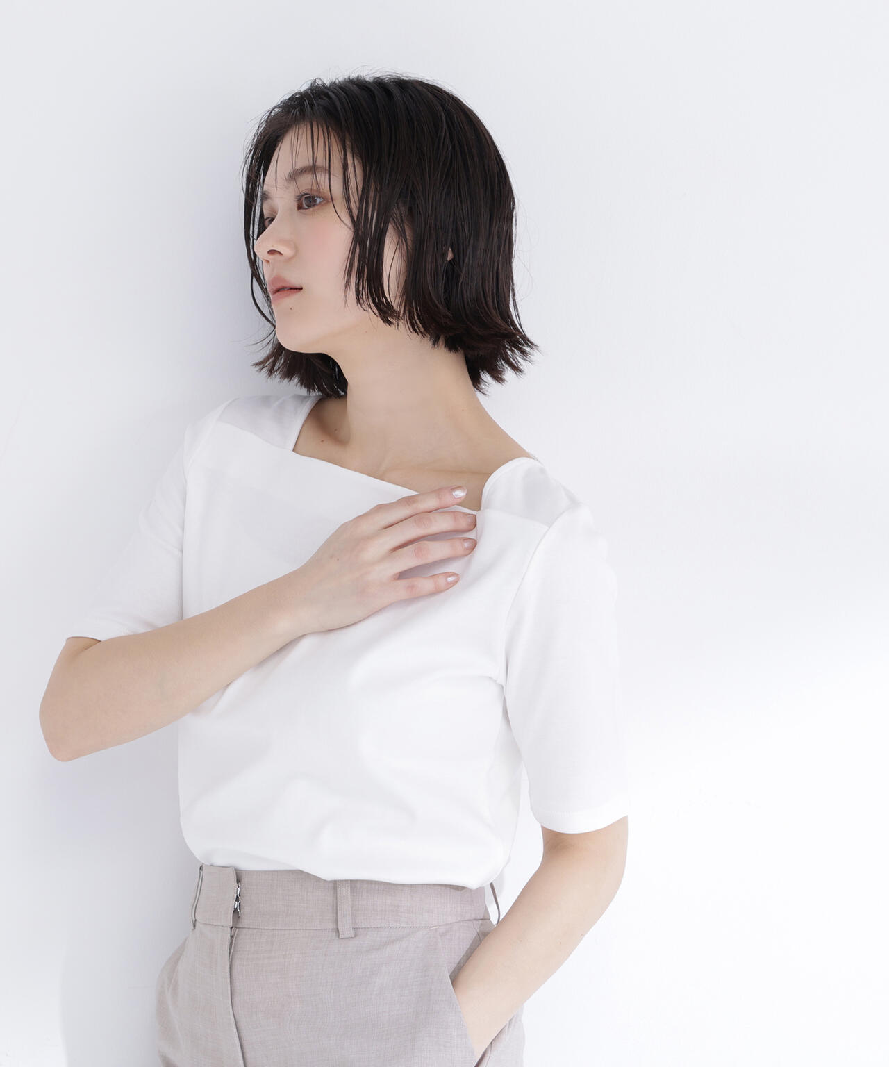 ベーシックTシャツ スクエアネック