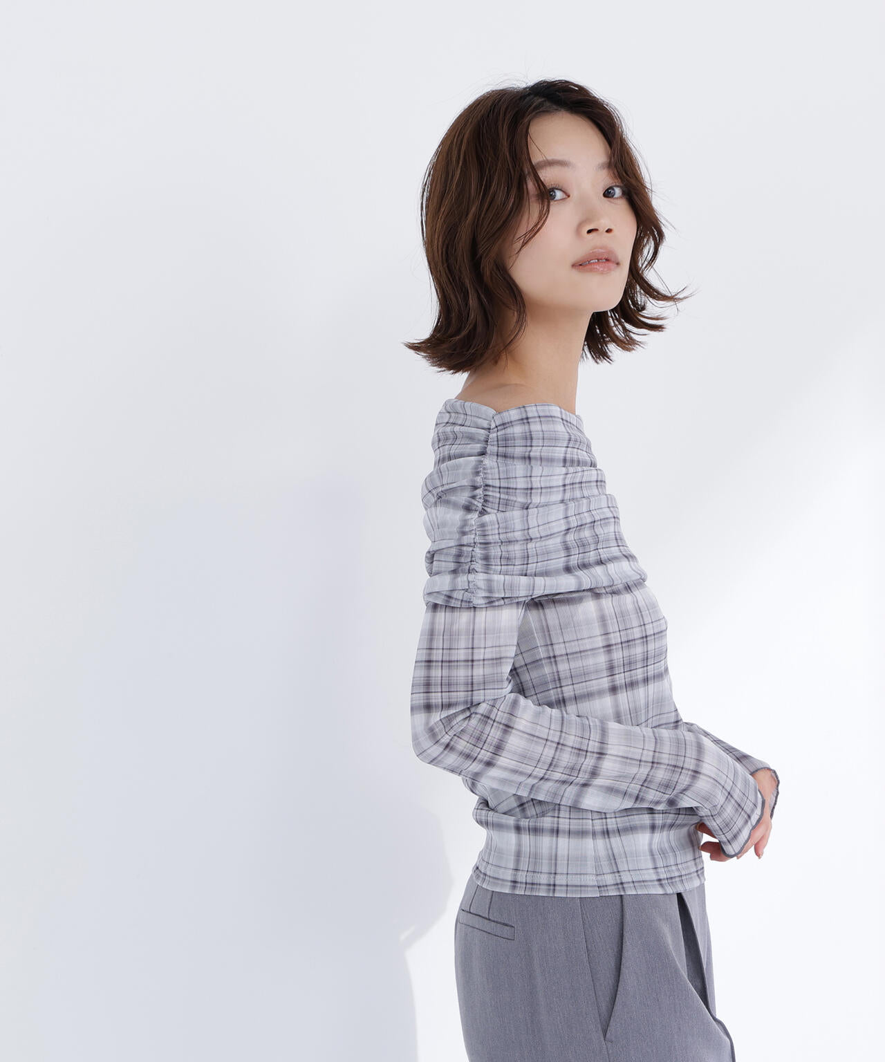 シアーチェックオフショルトップス