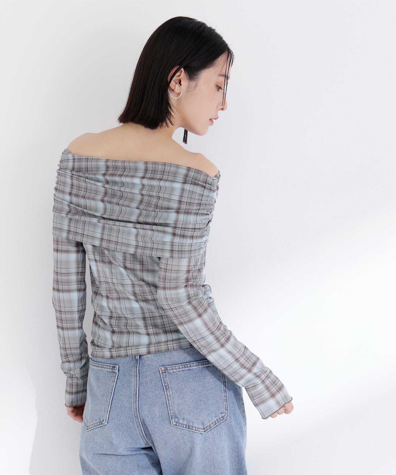 シアーチェックオフショルトップス