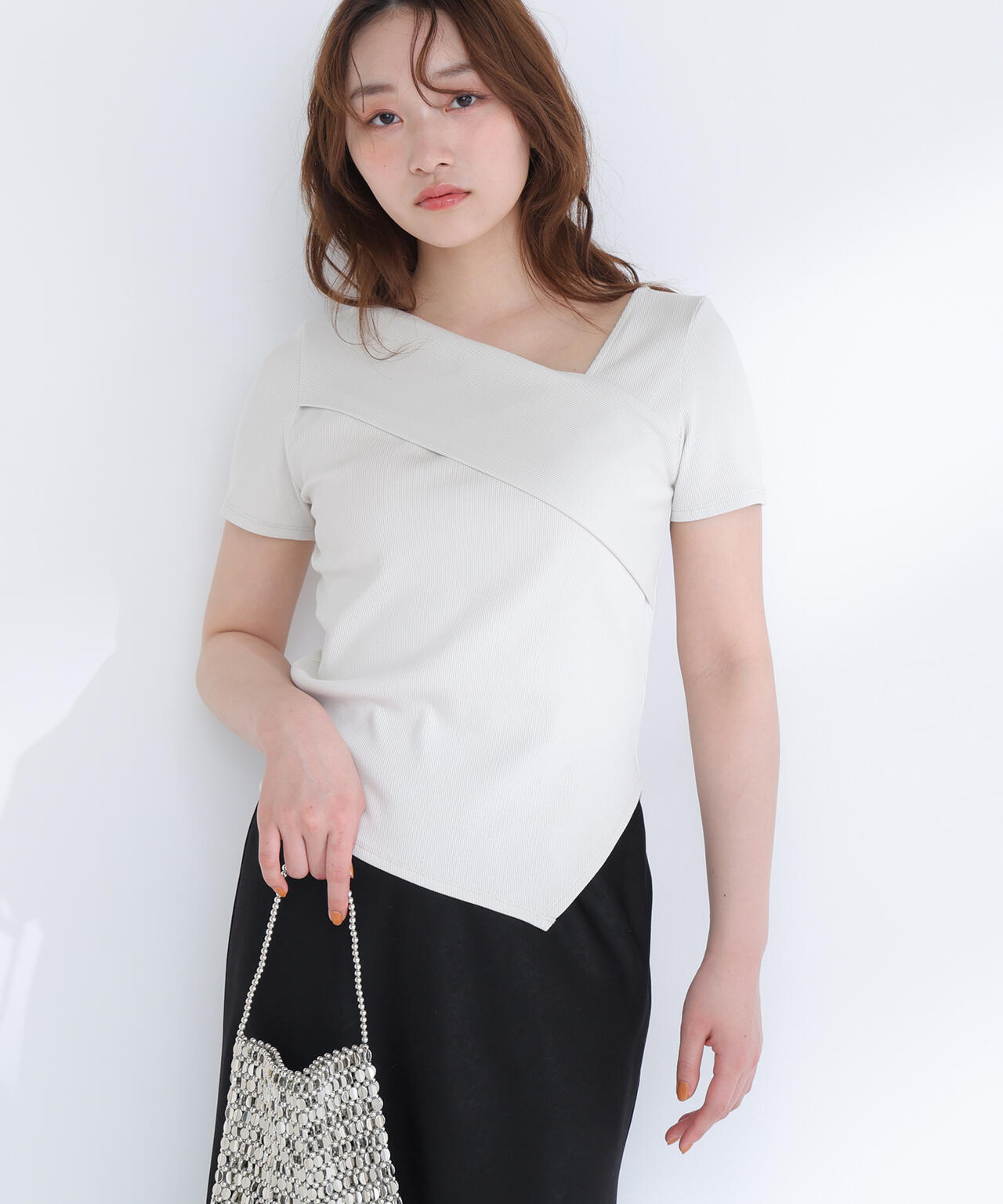 【6/5~6/7 オンライン限定2buy10%OFF対象】アシメネックリブカットソー