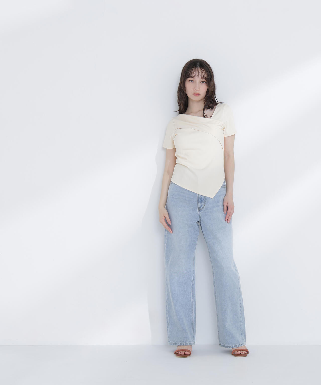 【6/5~6/7 オンライン限定2buy10%OFF対象】アシメネックリブカットソー