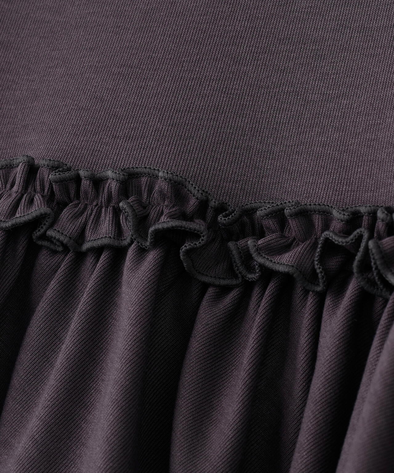 ヘムフリルカットソー