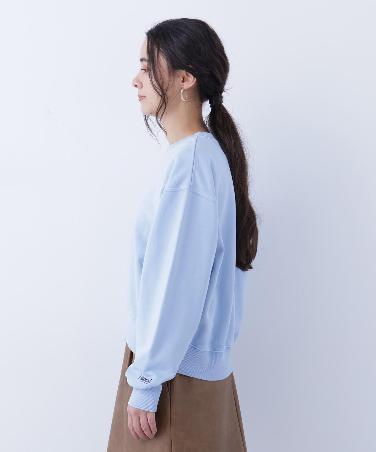 ロゴ刺繍スウェットプルオーバー