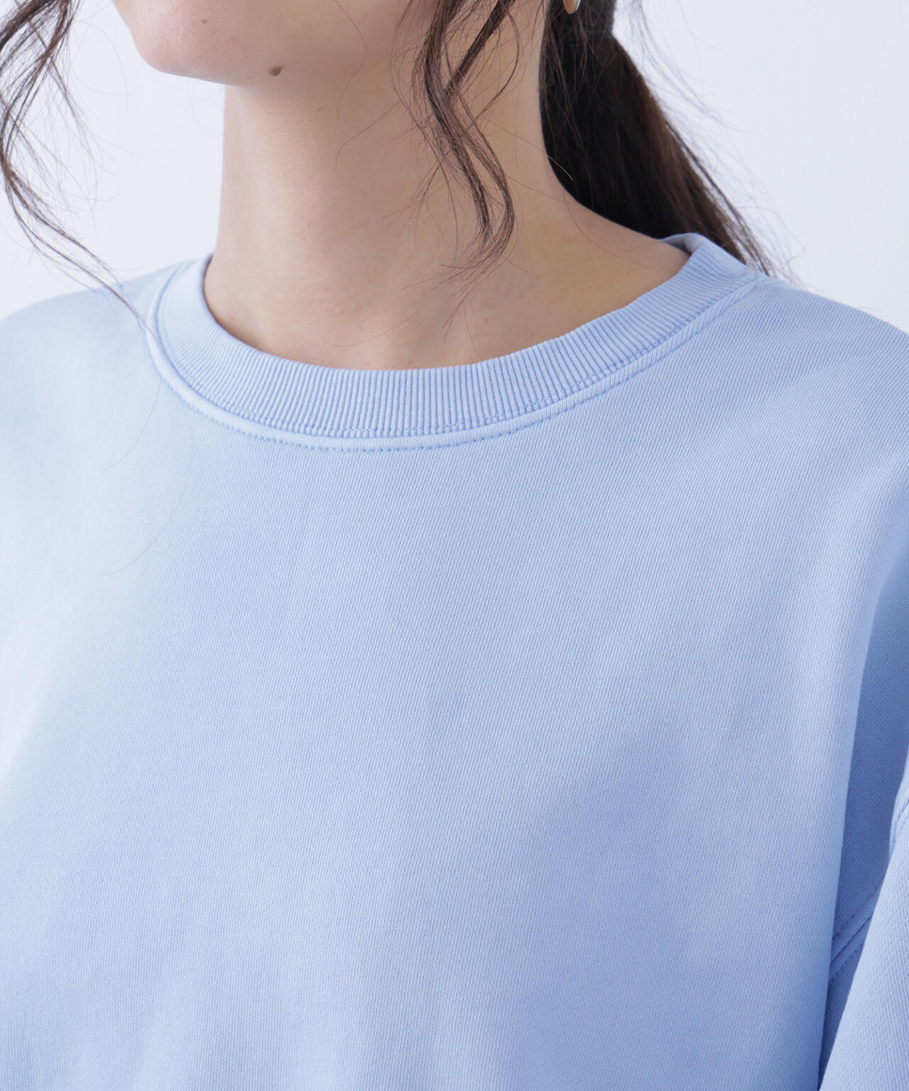 ロゴ刺繍スウェットプルオーバー