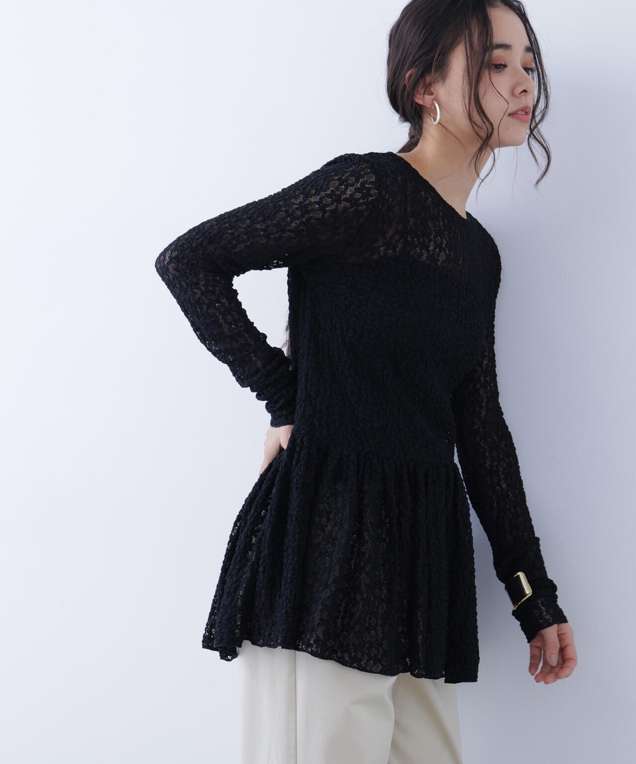 レースペプラムトップス