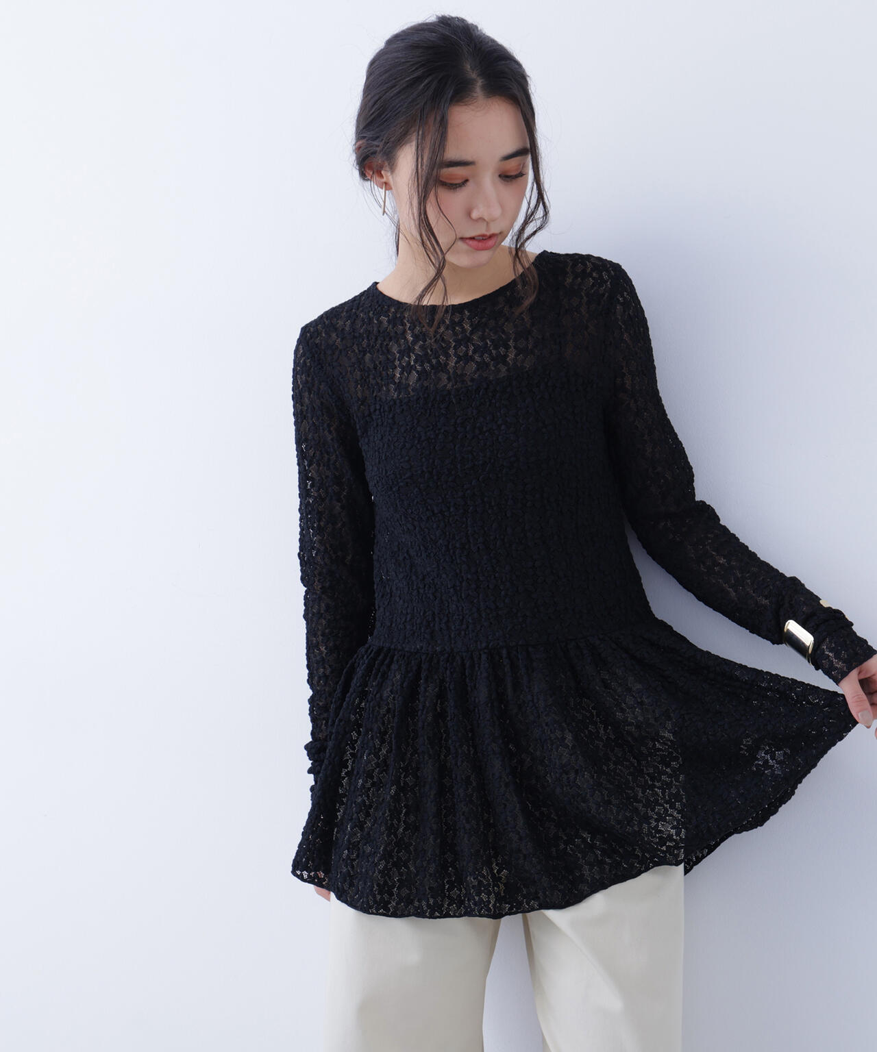 レースペプラムトップス