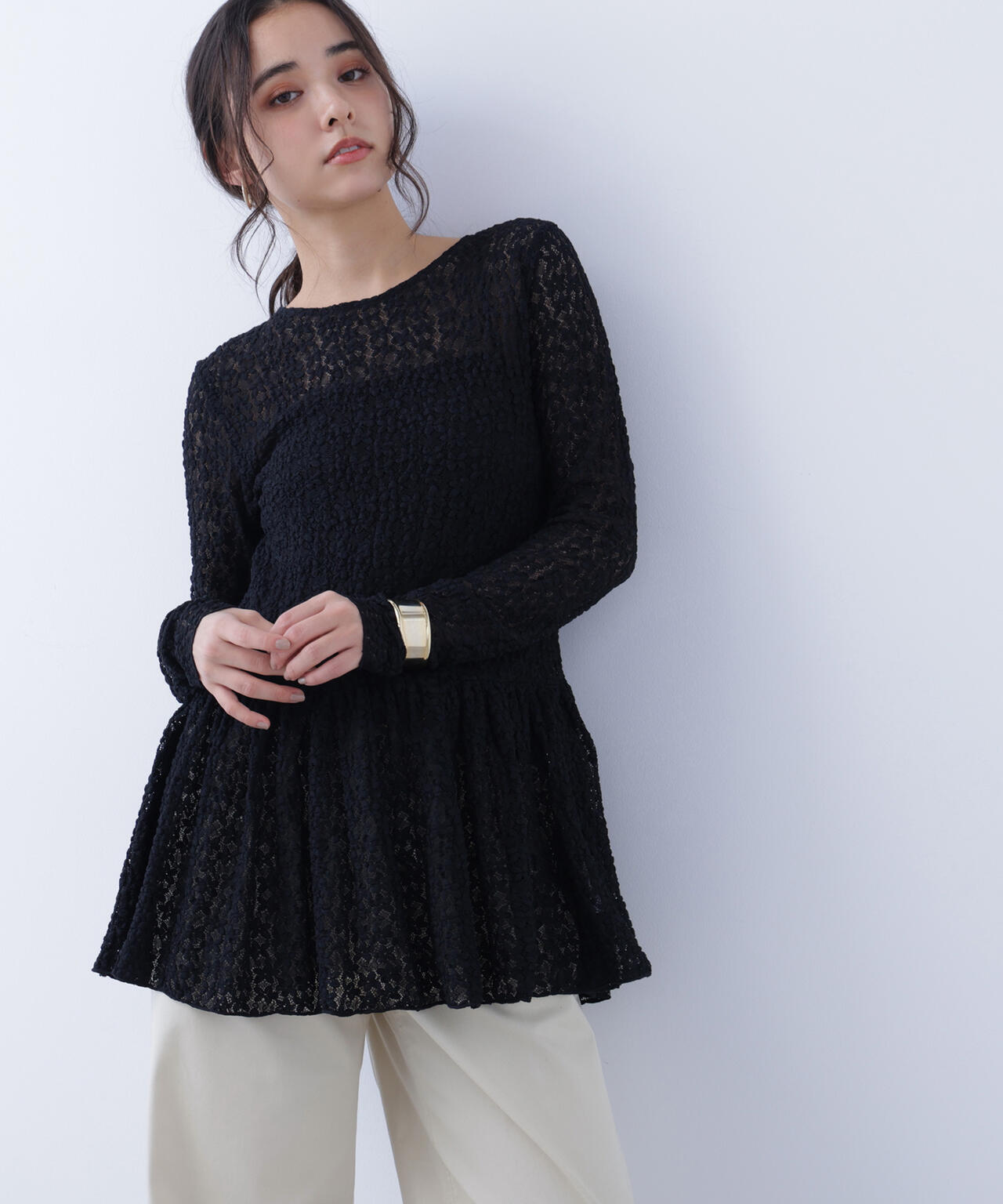 レースペプラムトップス