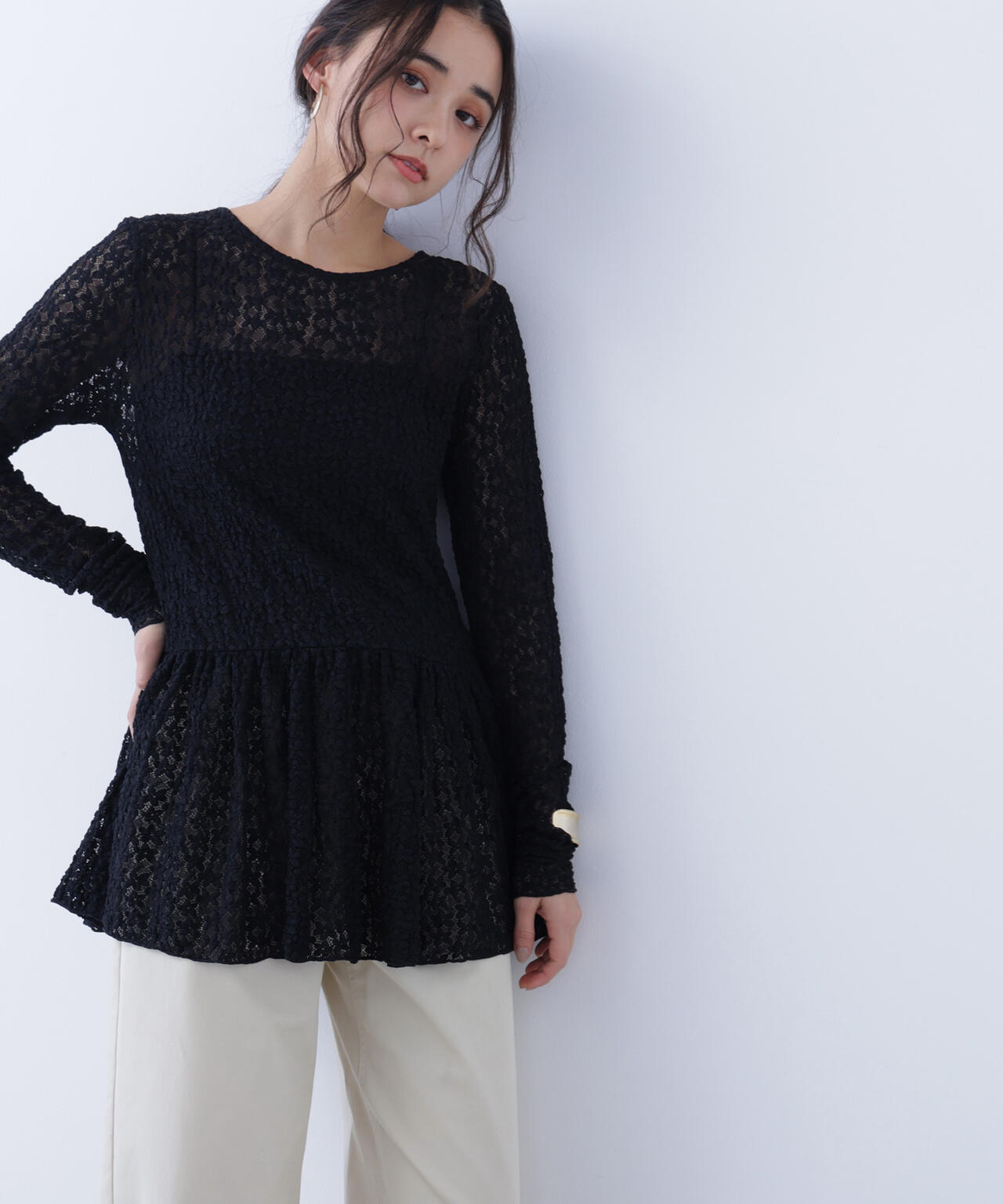 レースペプラムトップス