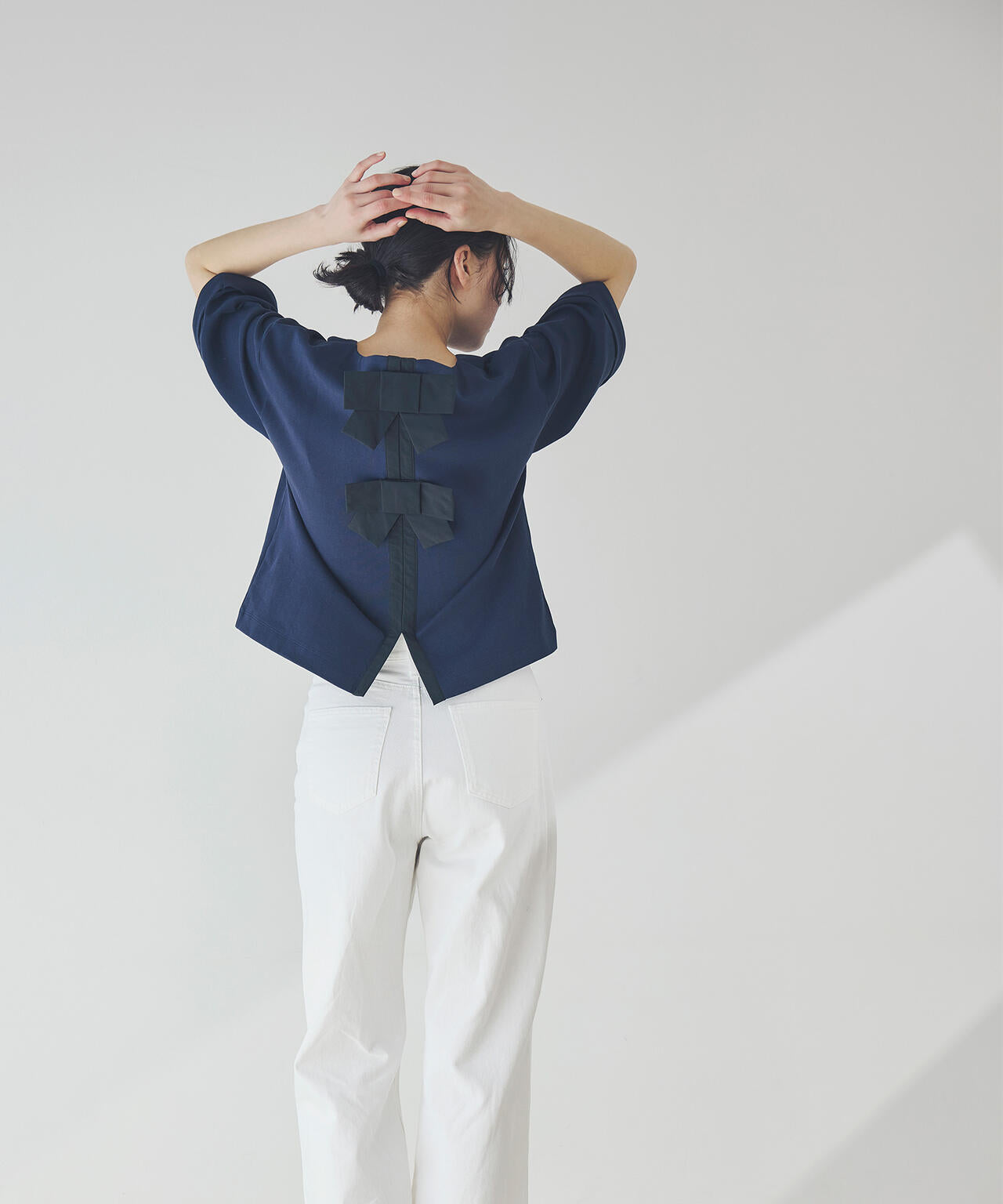 168cm B81cm W60cm H89cm 着用サイズ:FR