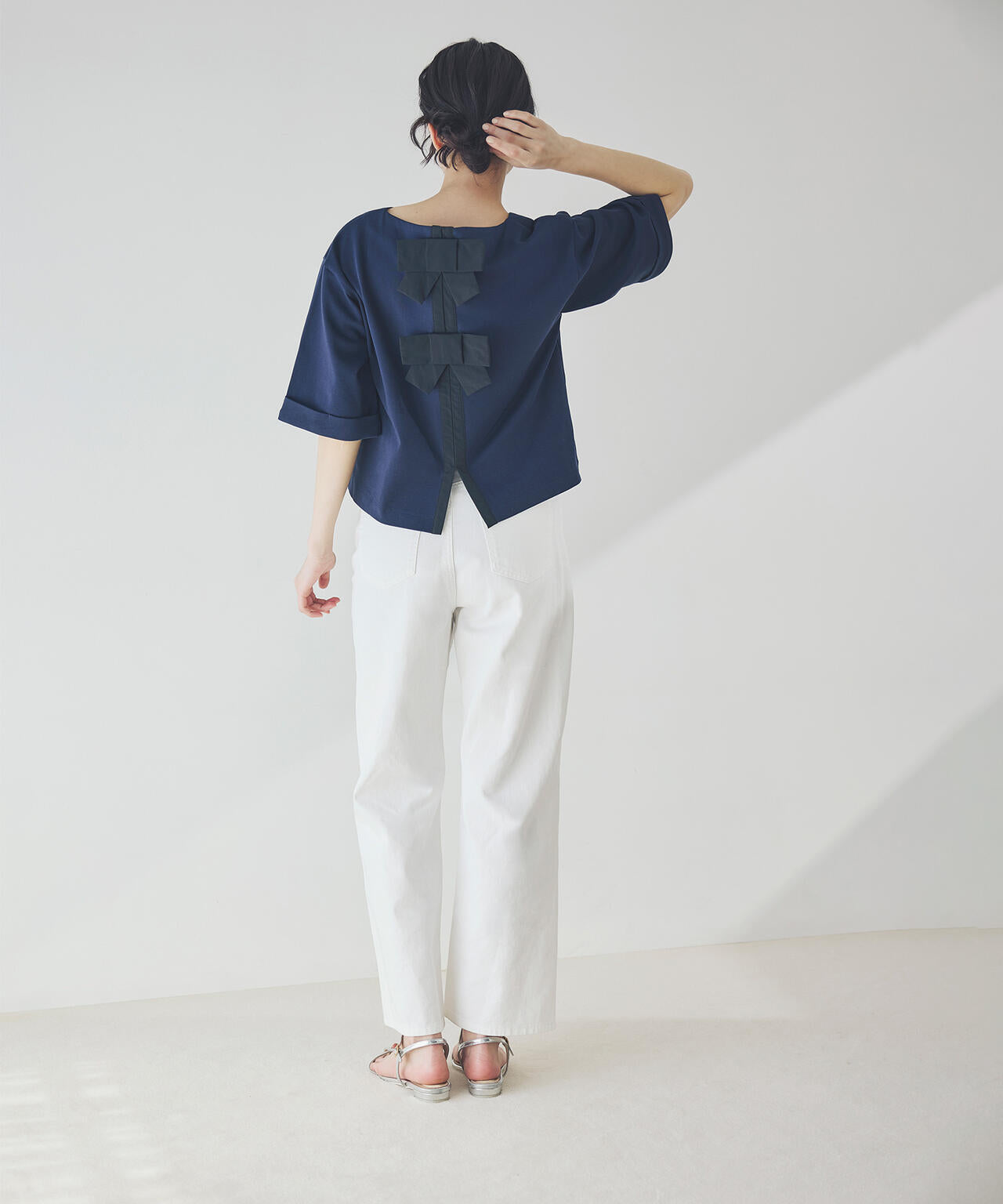 168cm B81cm W60cm H89cm 着用サイズ:FR