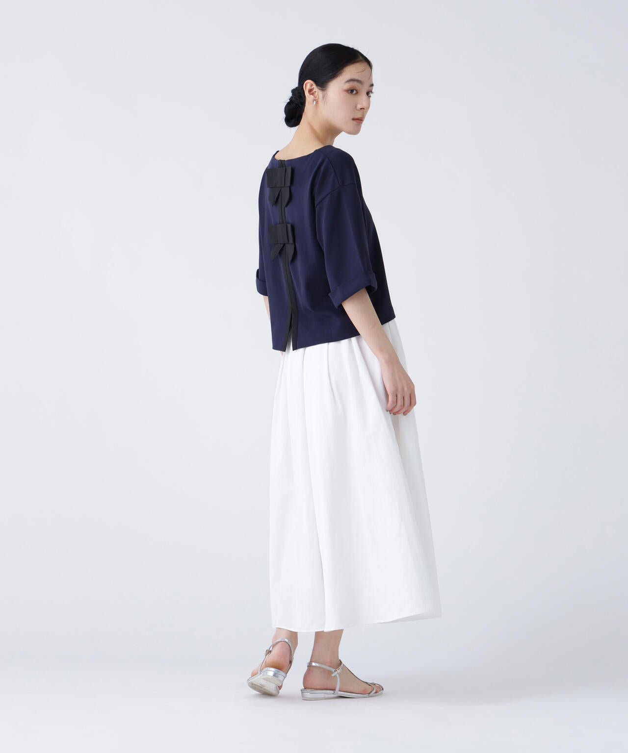 168cm B81cm W60cm H89cm 着用サイズ:FR