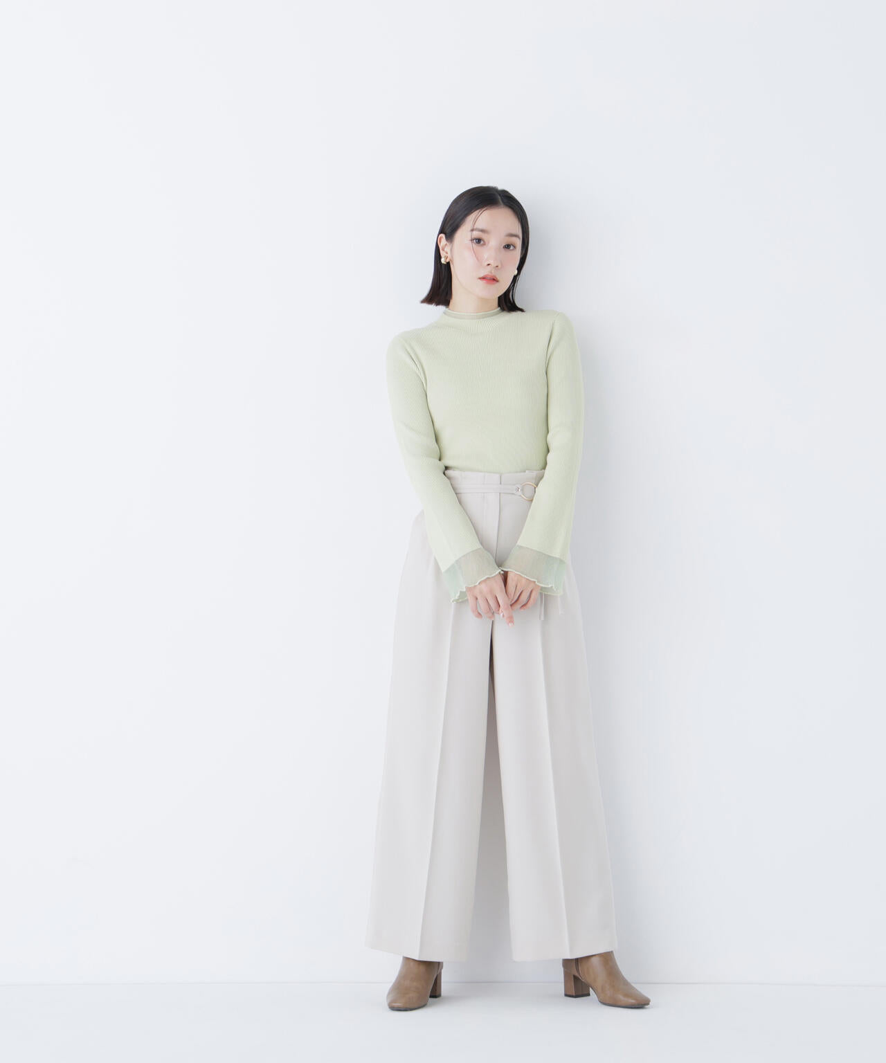 シアーフレアカフスリブニット