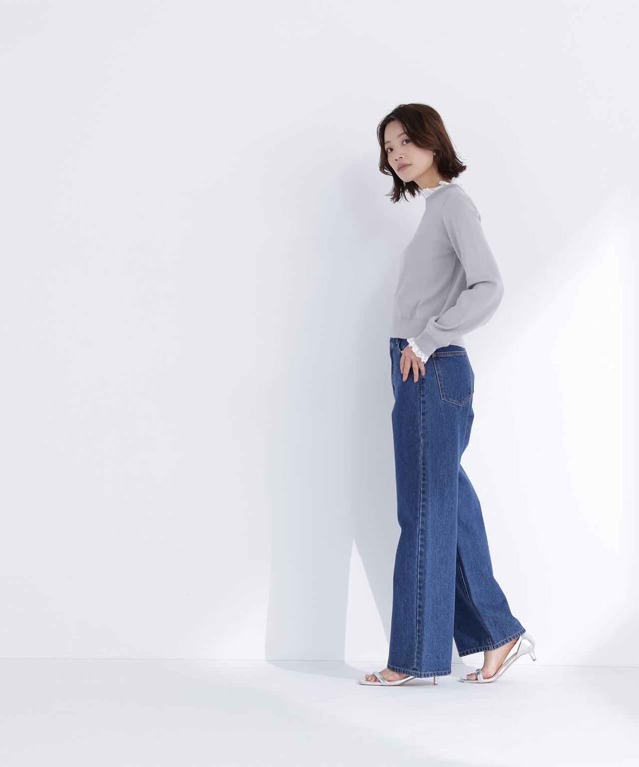 レースフリルドッキングニット