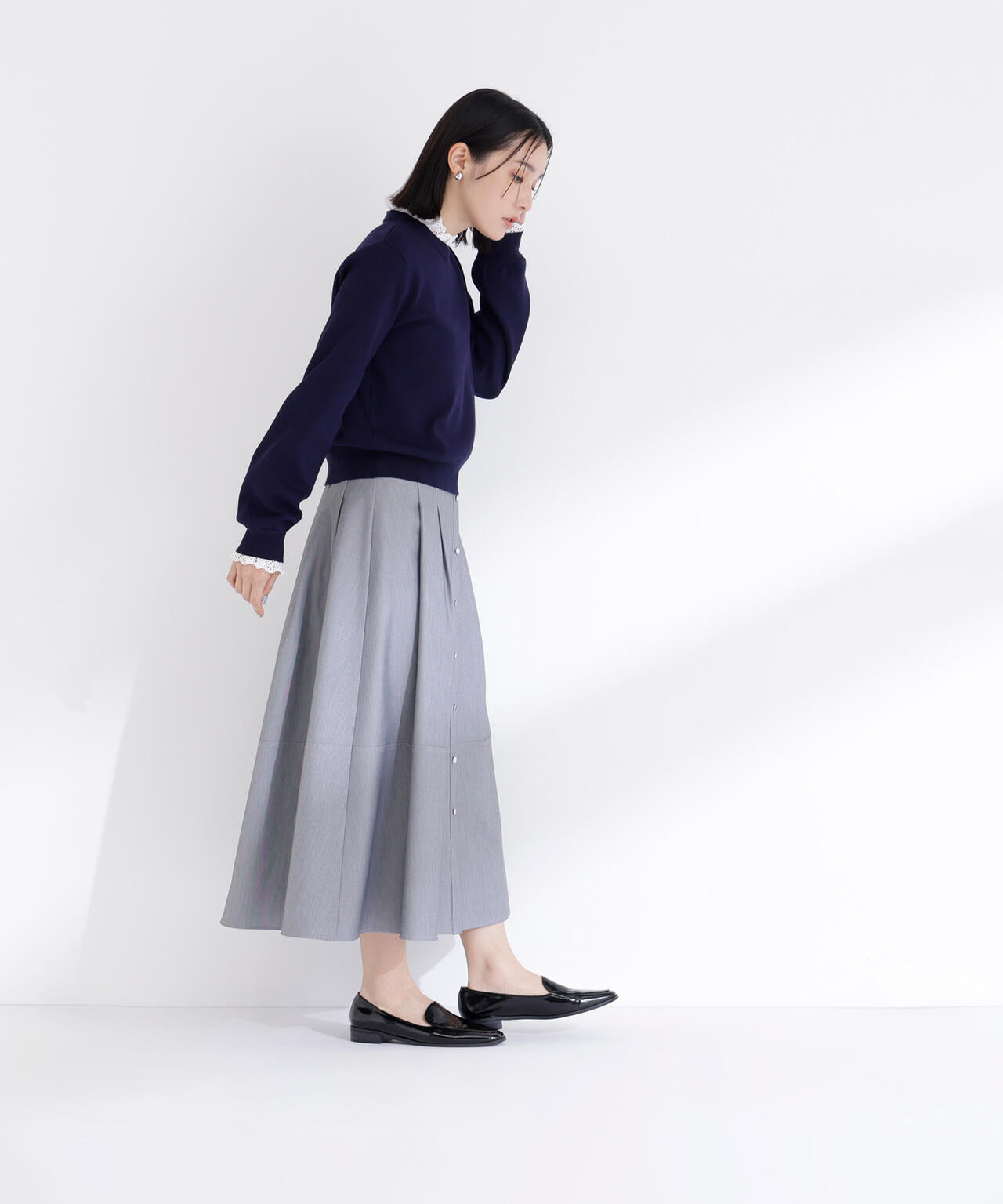 レースフリルドッキングニット