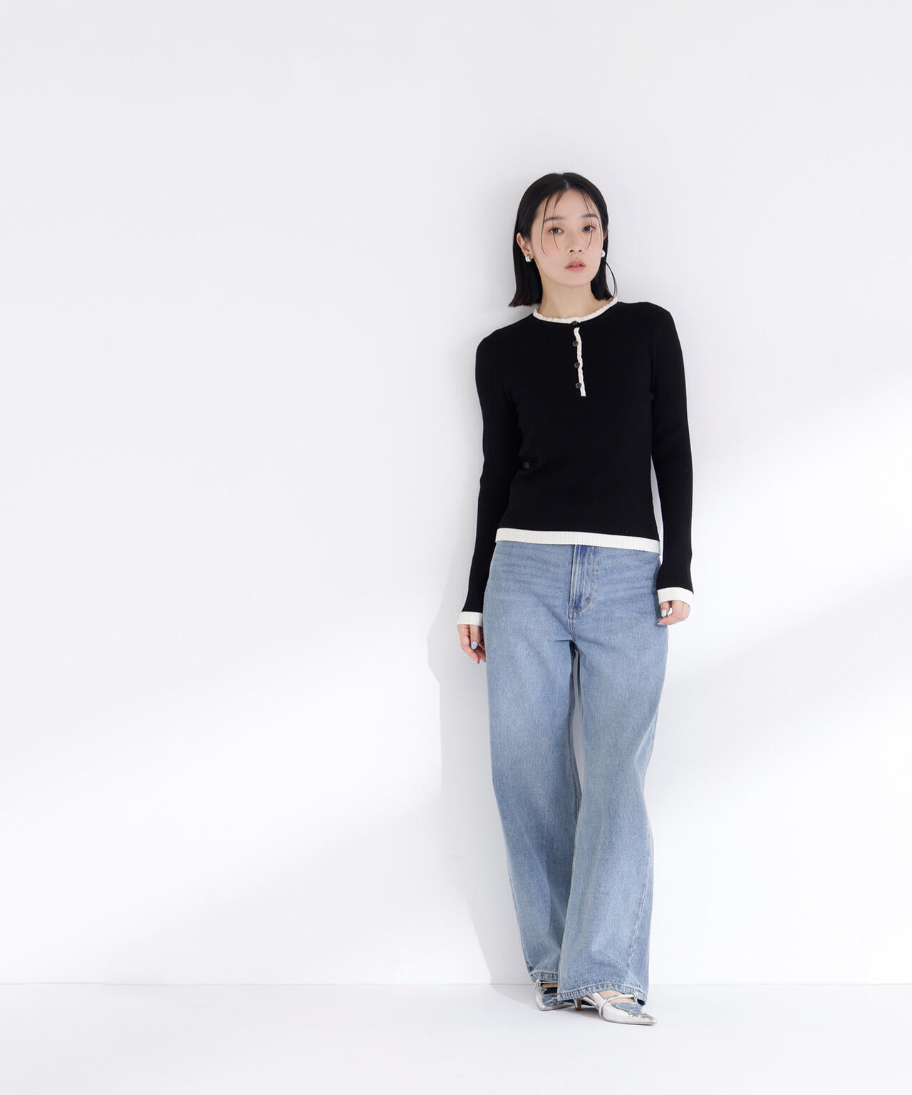 バイカラーフリルトリムニット