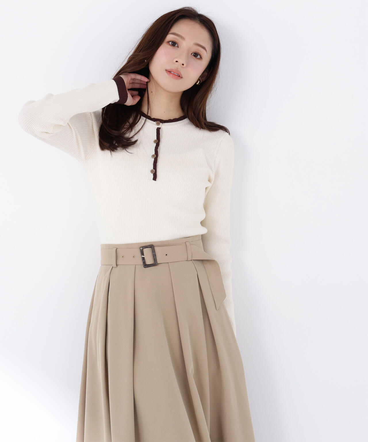 バイカラーフリルトリムニット