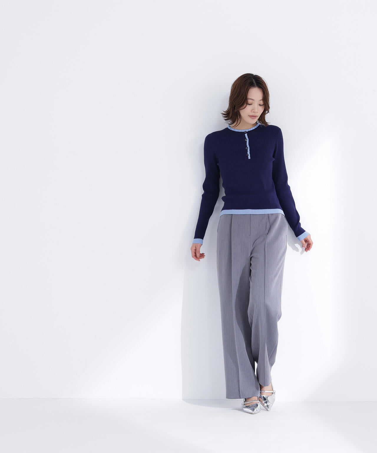 バイカラーフリルトリムニット