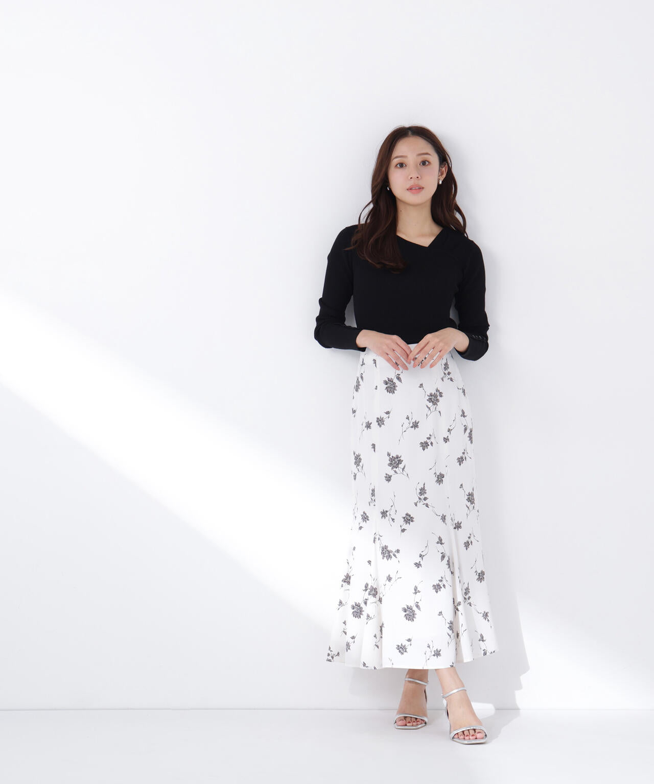 ショルダータックアシメネックニット