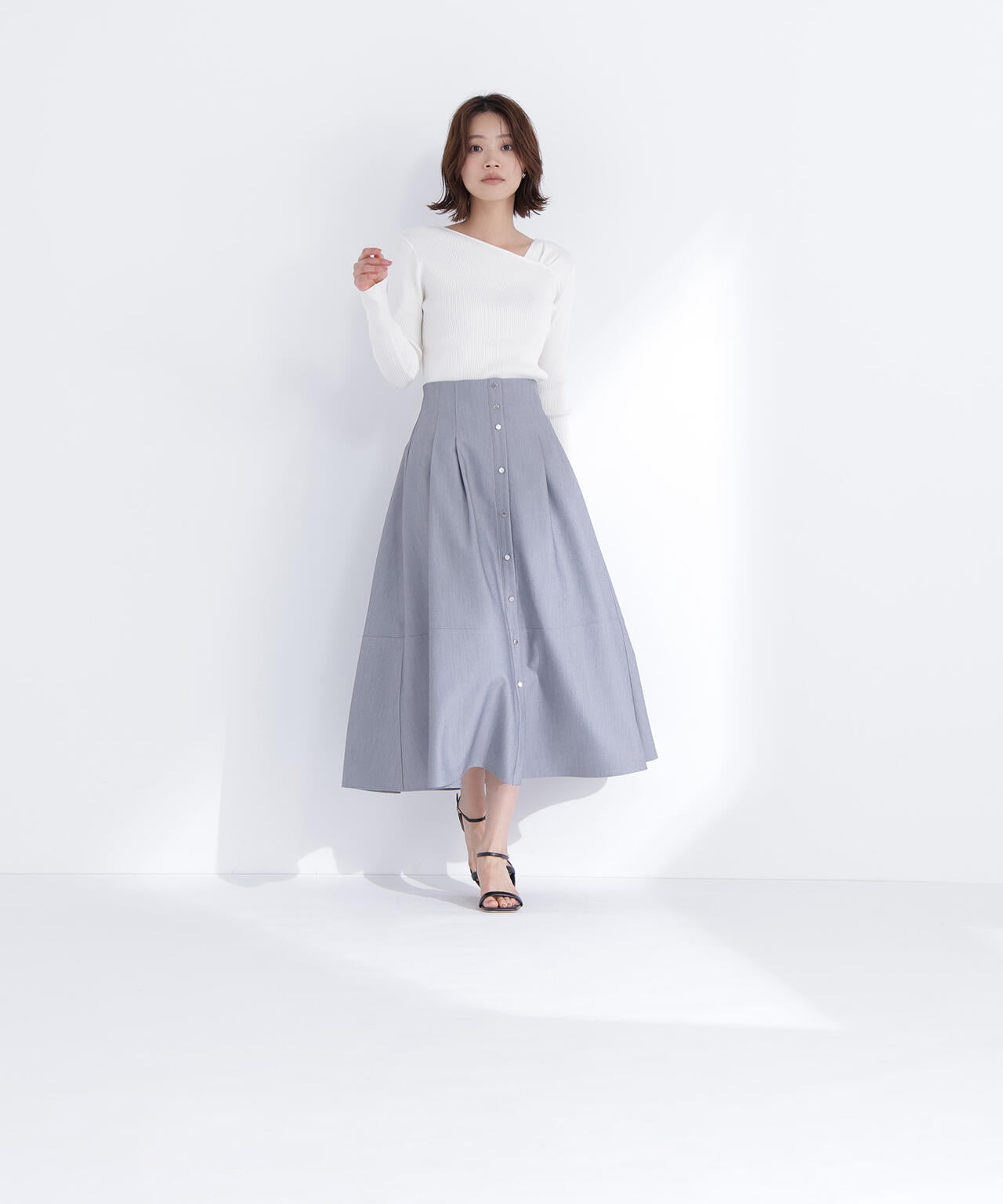 ショルダータックアシメネックニット