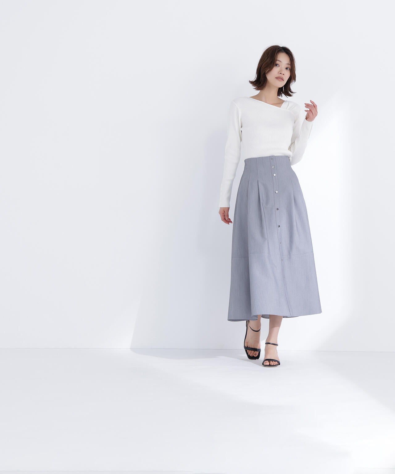 ショルダータックアシメネックニット