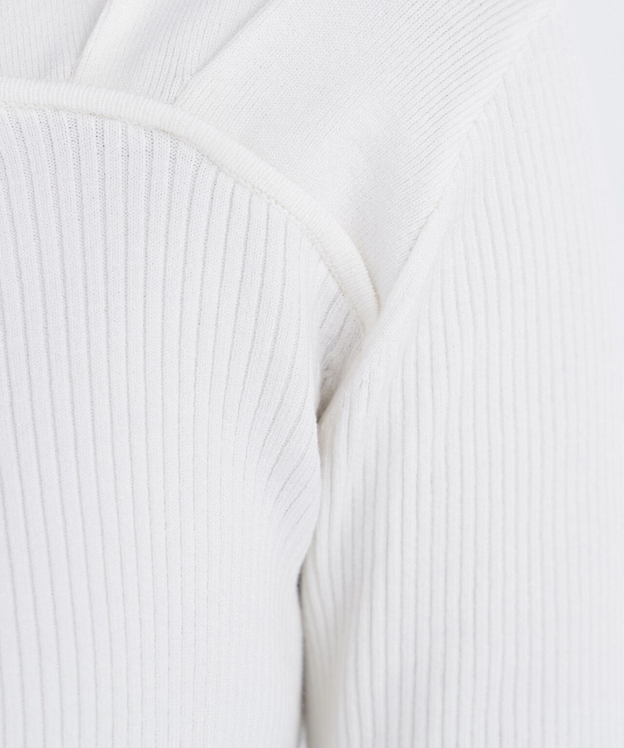 ショルダータックアシメネックニット