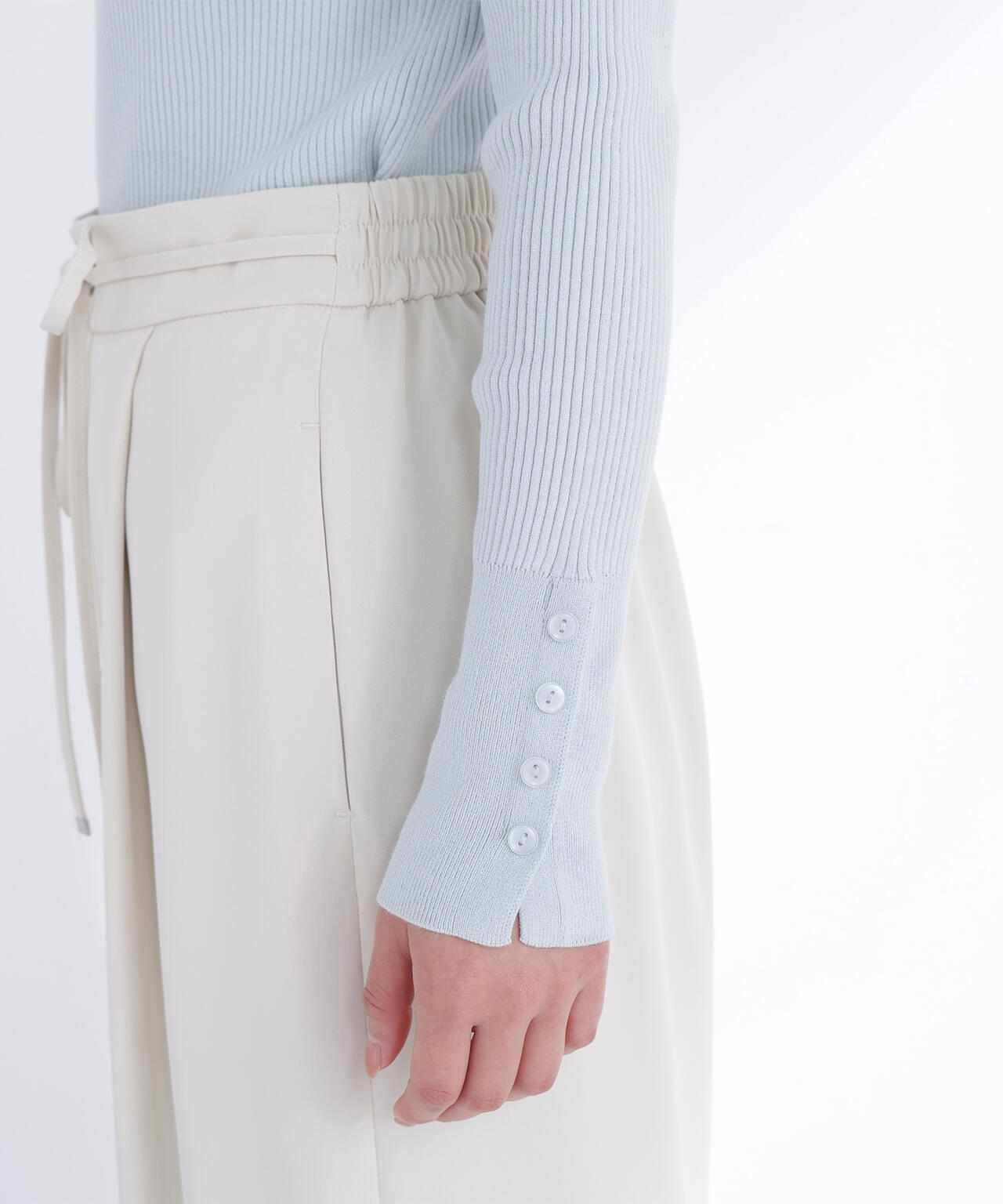 ショルダータックアシメネックニット