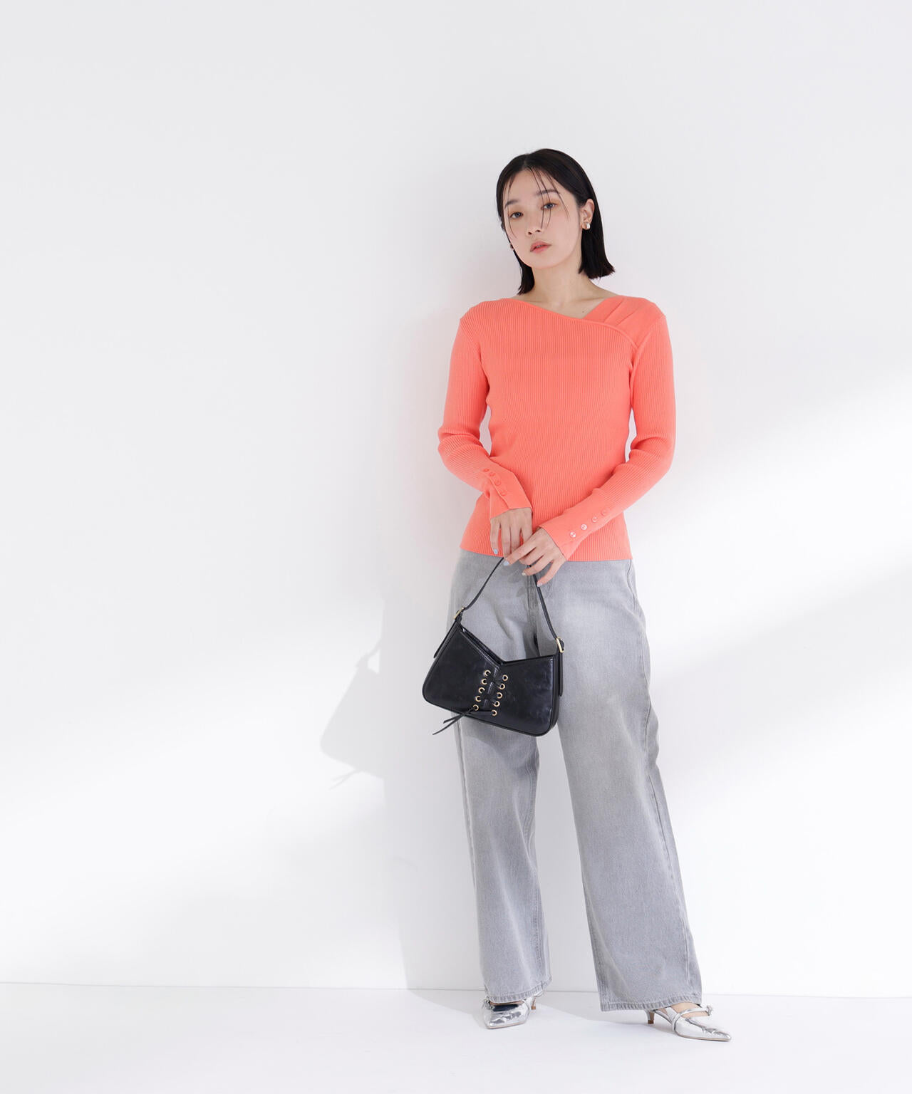 ショルダータックアシメネックニット