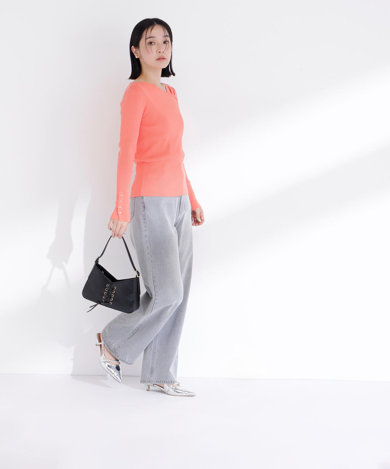 ショルダータックアシメネックニット