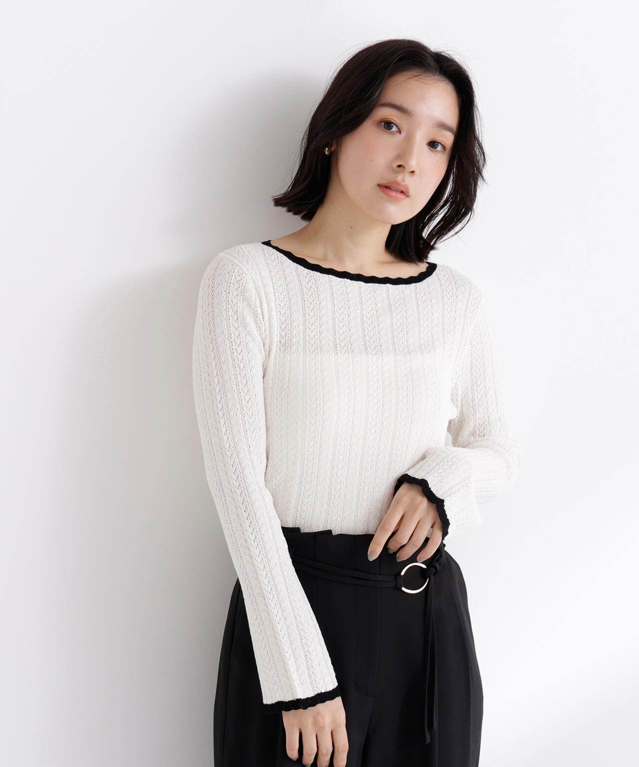 柄編みスカラップニット