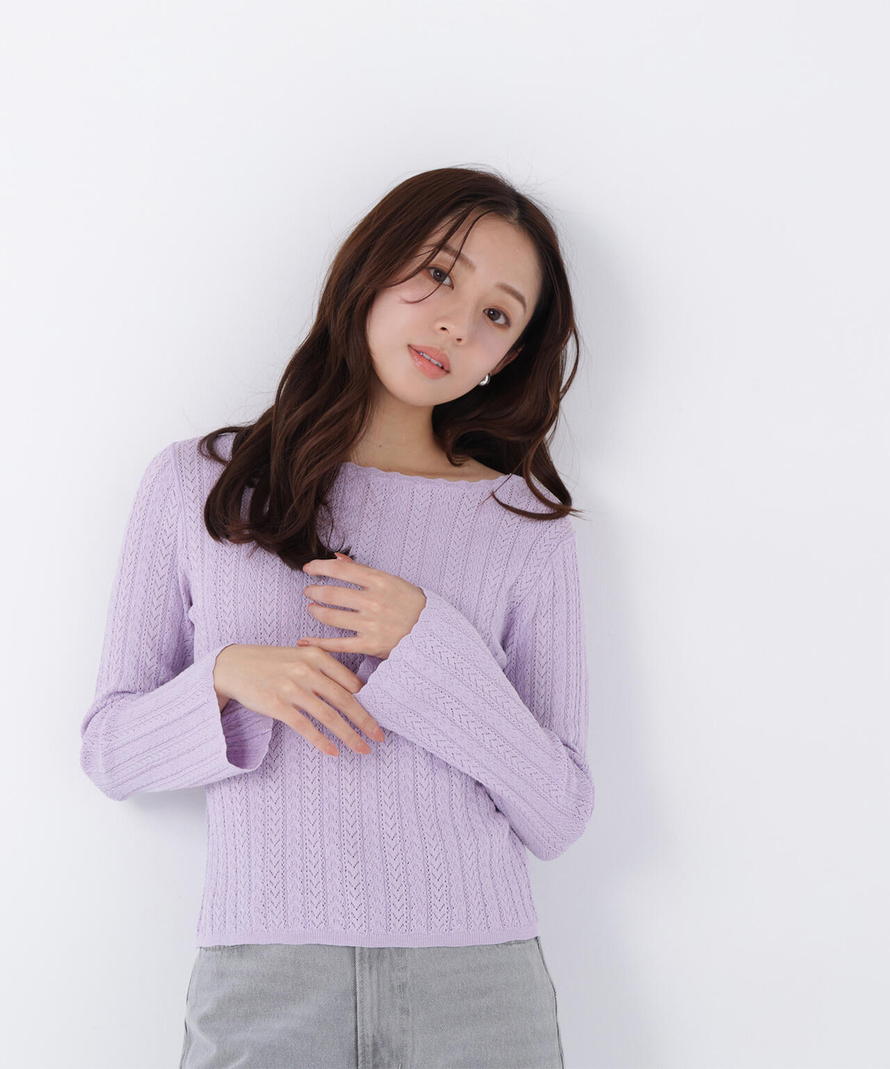 柄編みスカラップニット