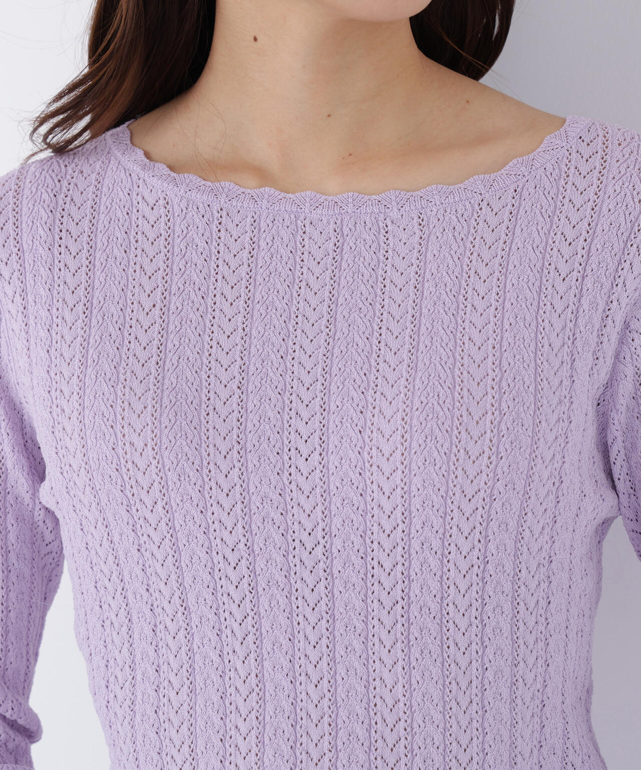 柄編みスカラップニット