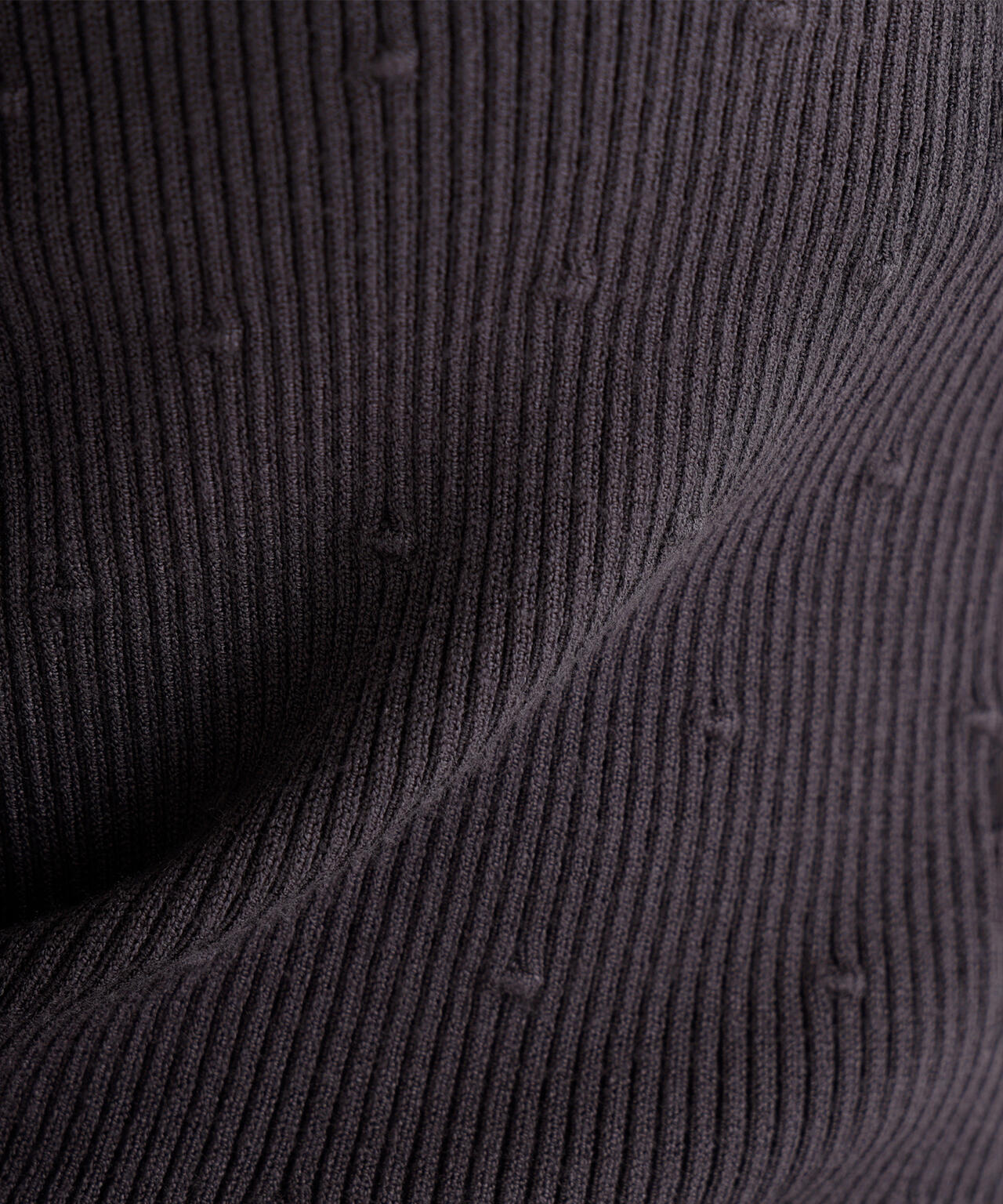 ドットジャガードニット