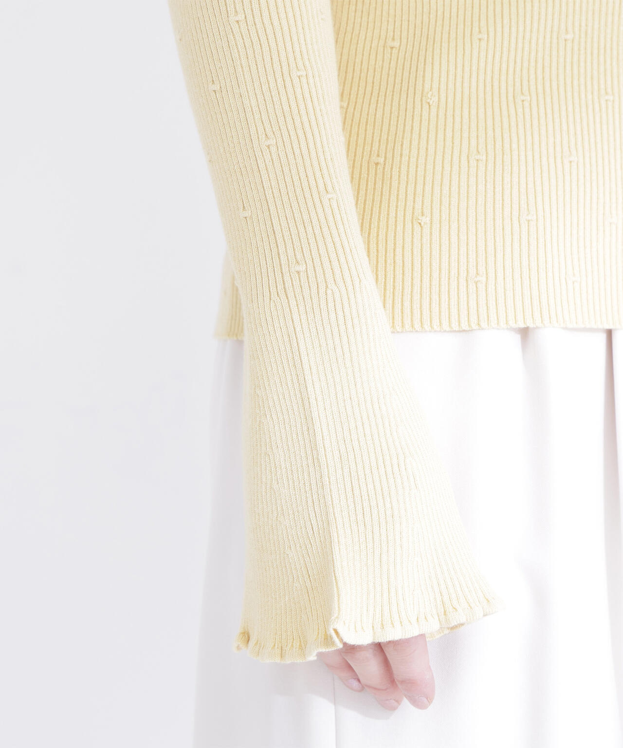 ドットジャガードニット