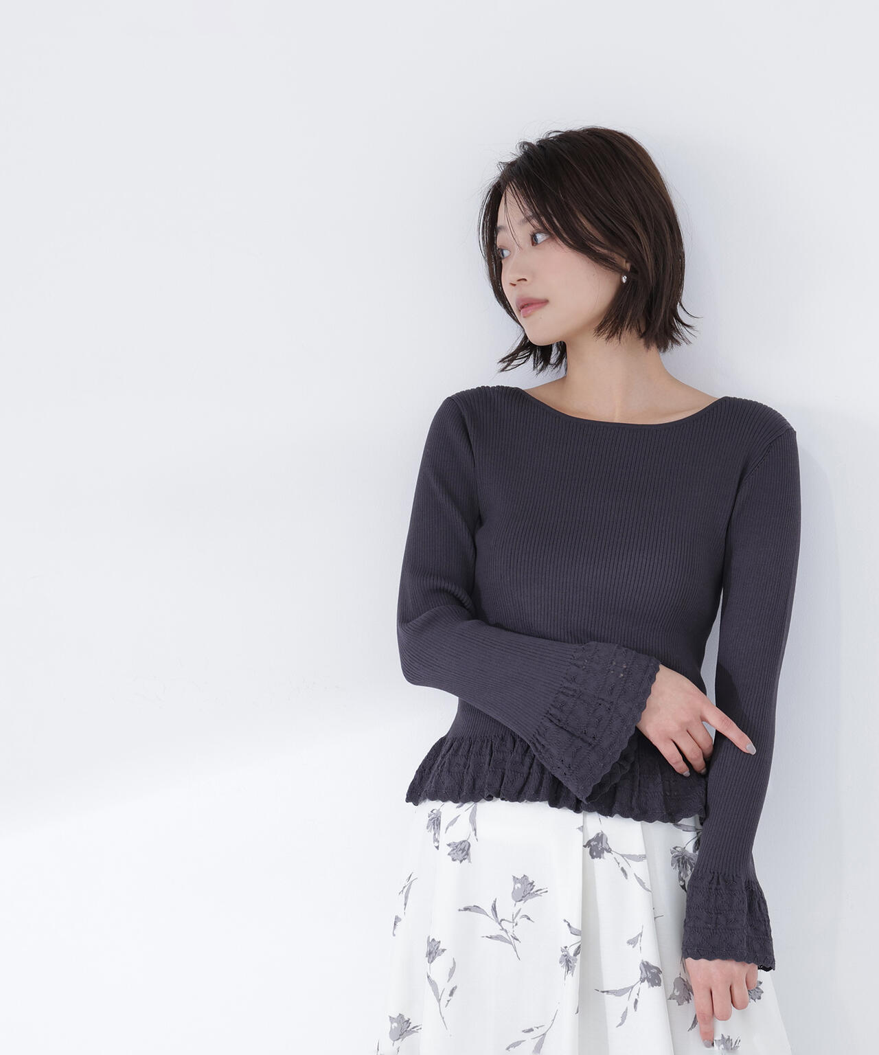 柄編みフレアスリーブニット