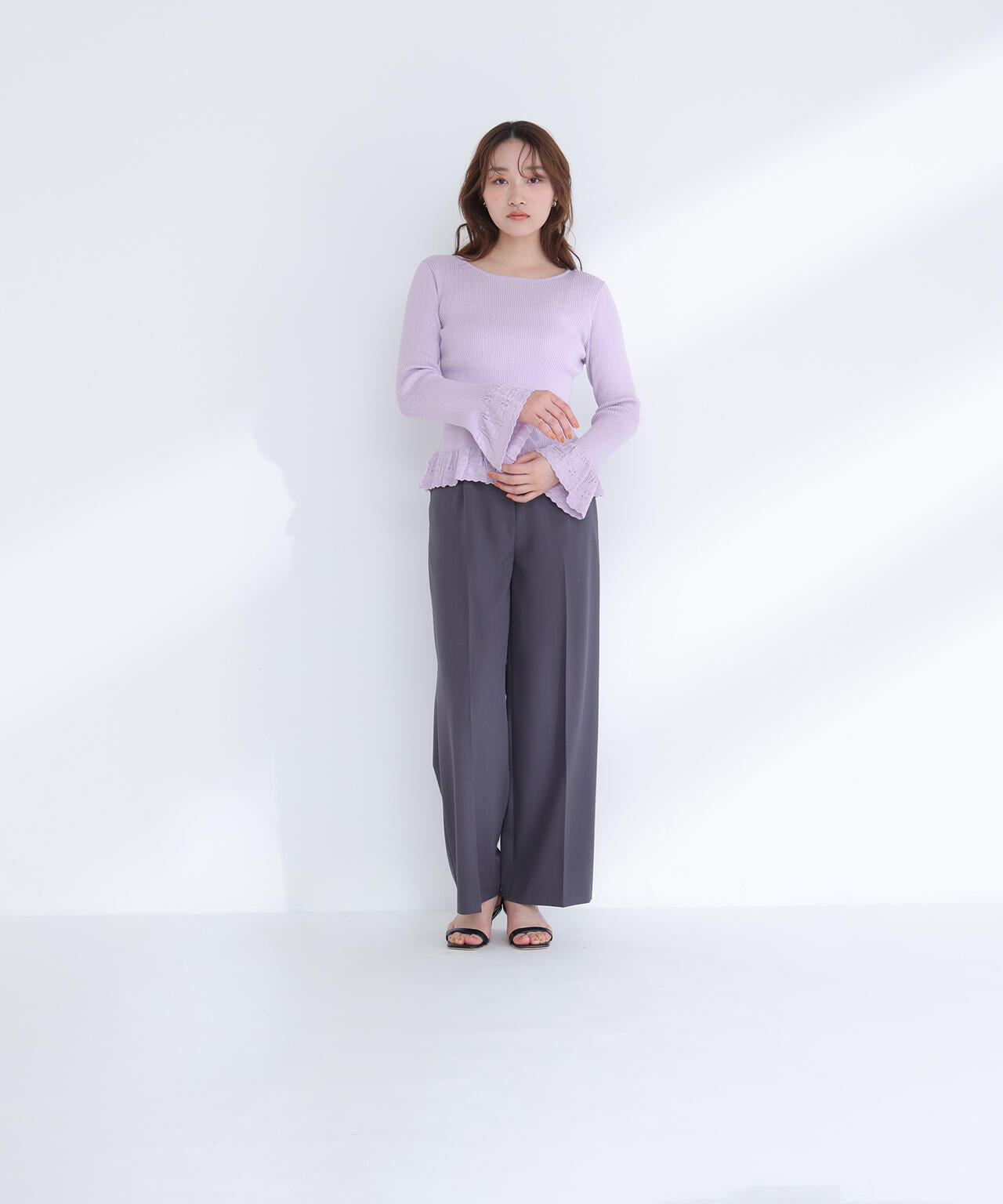 柄編みフレアスリーブニット