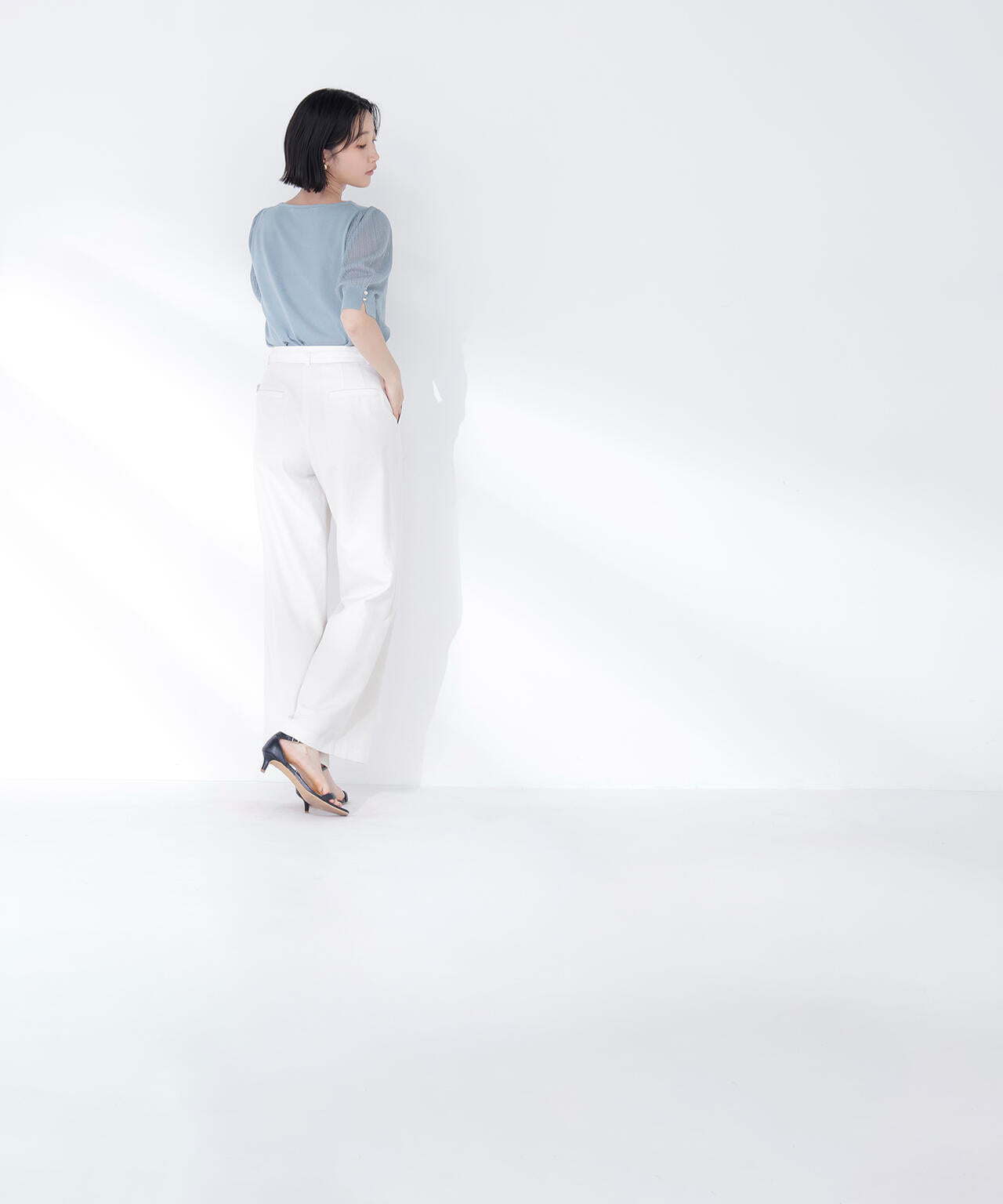 身長165 B:80 W:59 / H:85 / S:23.5 着用サイズ:FR