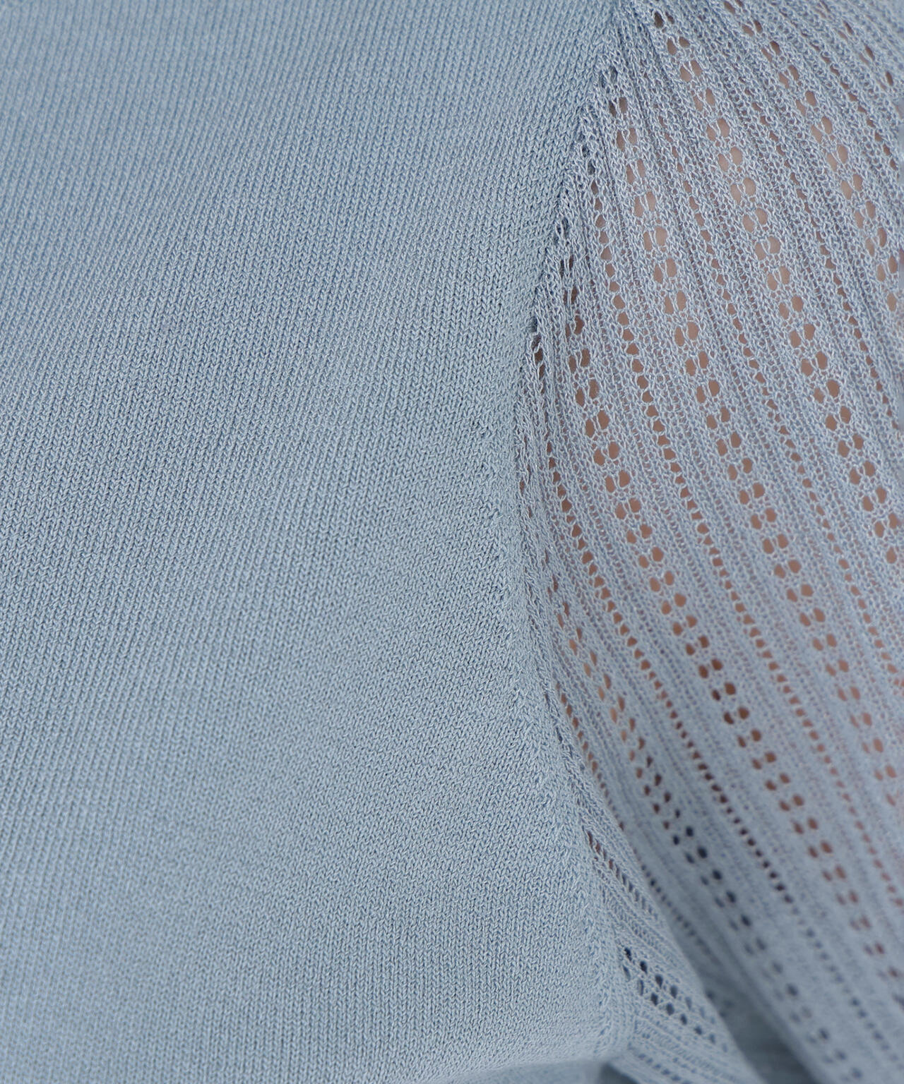 身長165 B:80 W:59 / H:85 / S:23.5 着用サイズ:FR