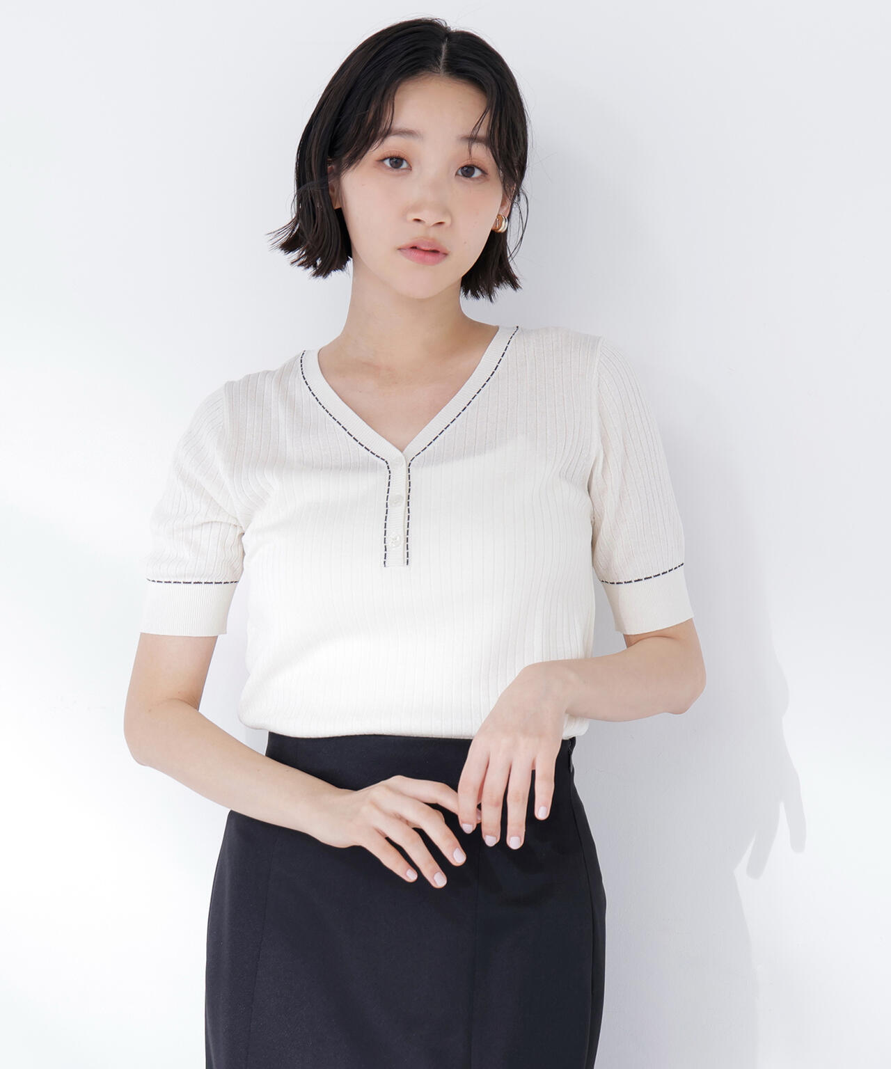 身長165 B:80 W:59 / H:85 / S:23.5 着用サイズ:FR