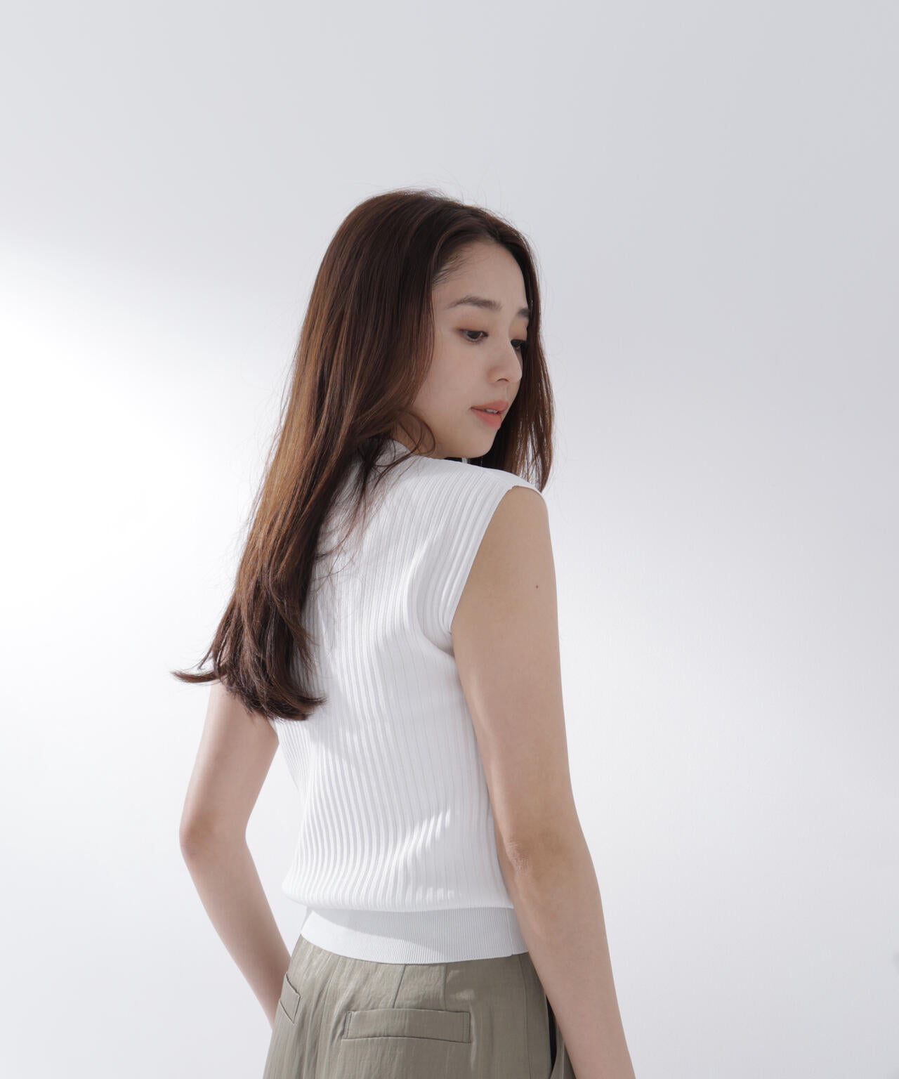 165.5cm 着用サイズ:FR