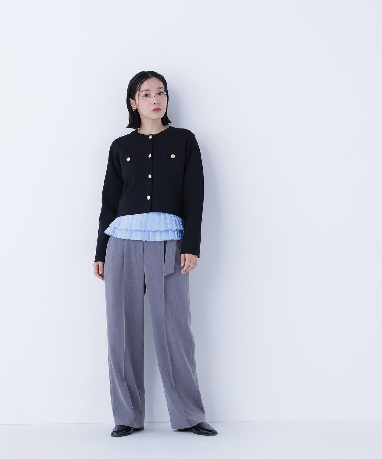 エンブレムボタンニットジャケット